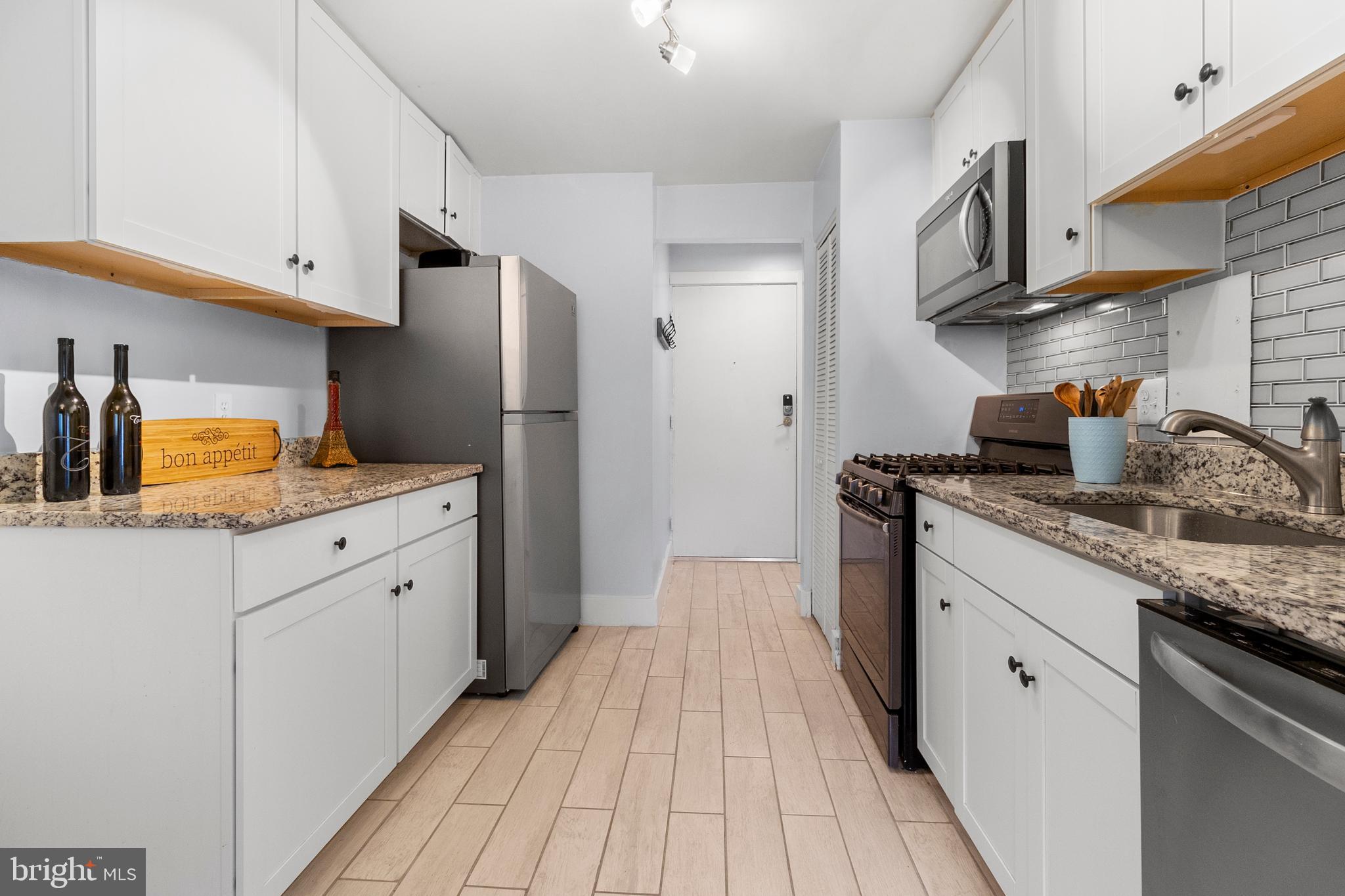 FAIRFIELD COMMONS - Residential