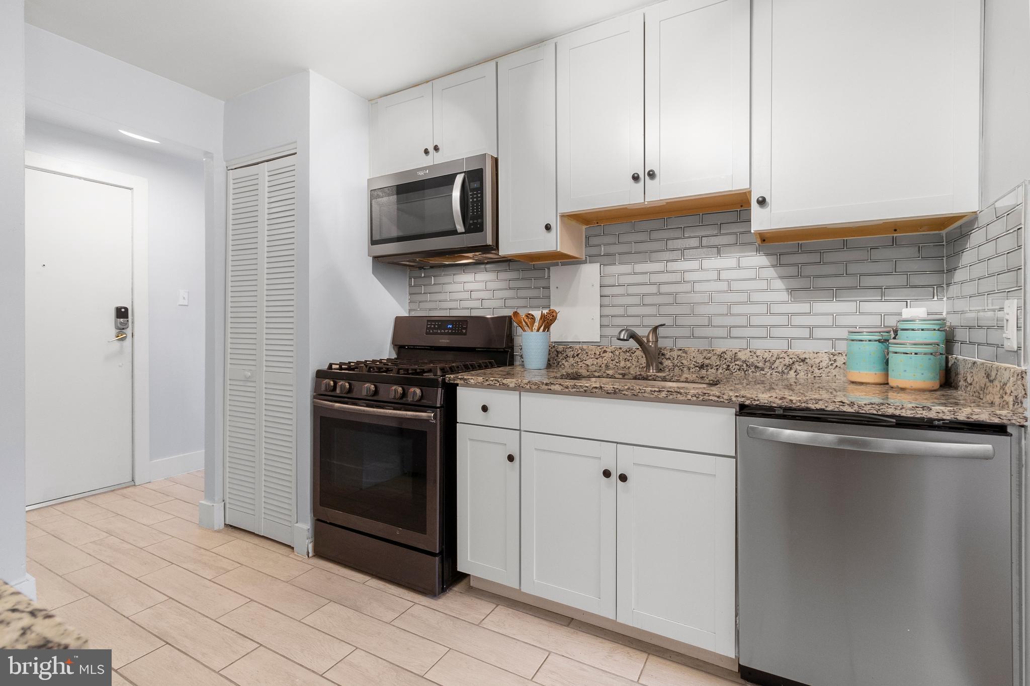 FAIRFIELD COMMONS - Residential