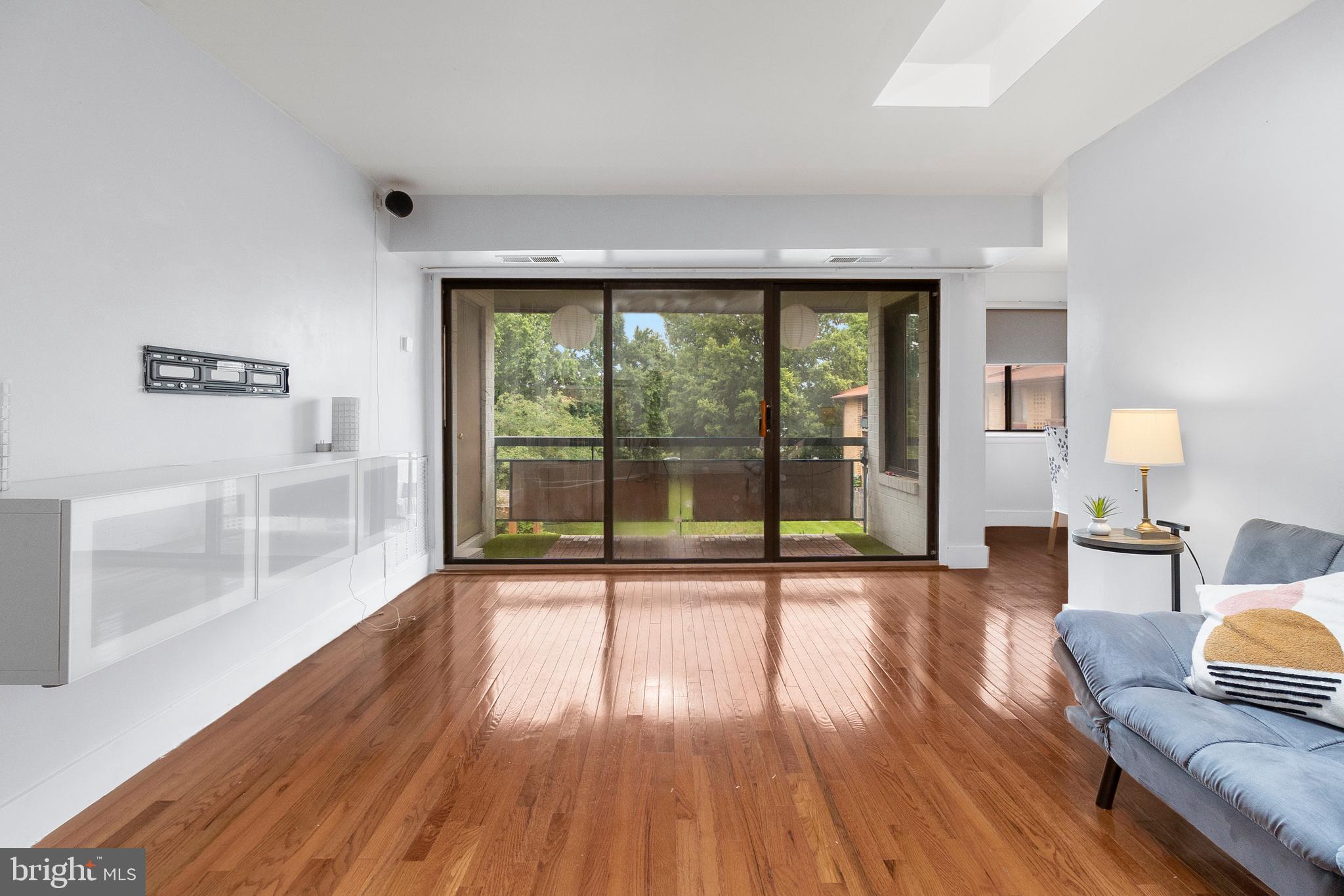 FAIRFIELD COMMONS - Residential