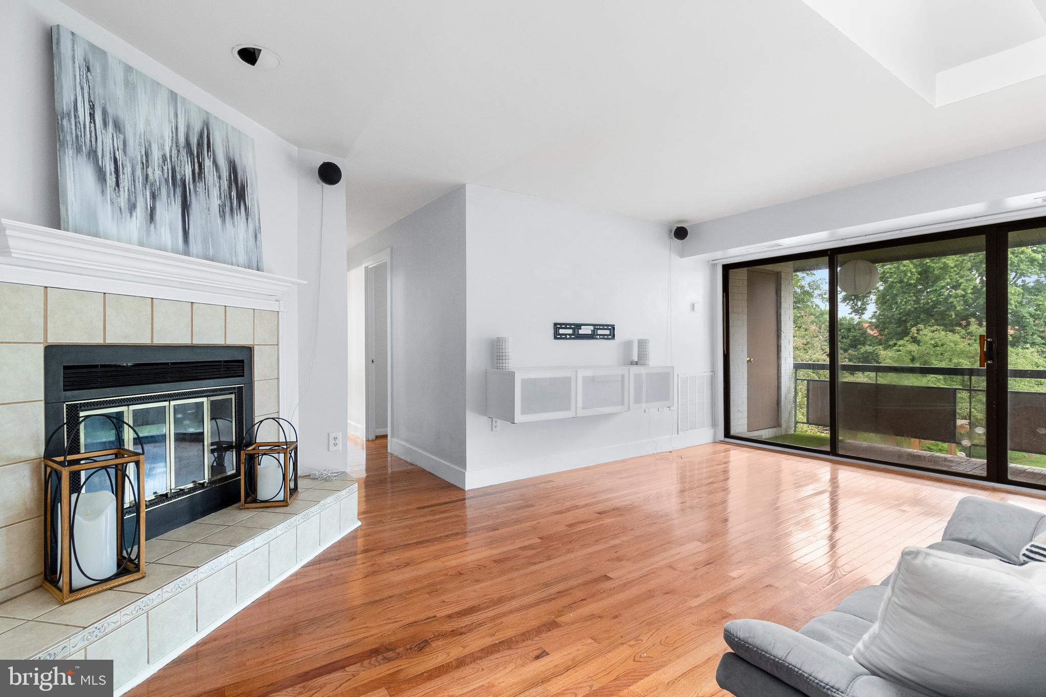 FAIRFIELD COMMONS - Residential