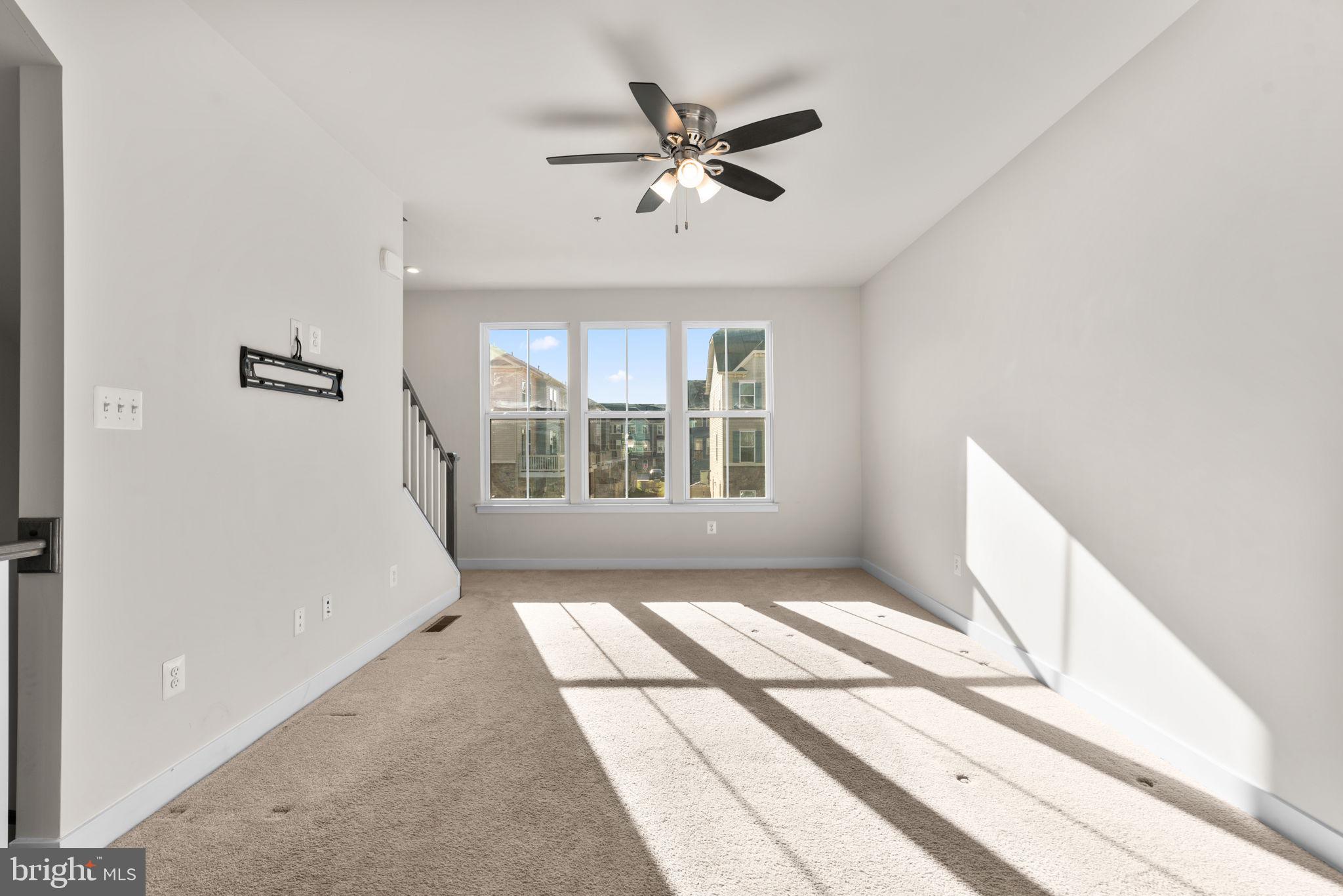 CREEKSIDE VILLAGE AT TANYARD SPRINGS - Residential