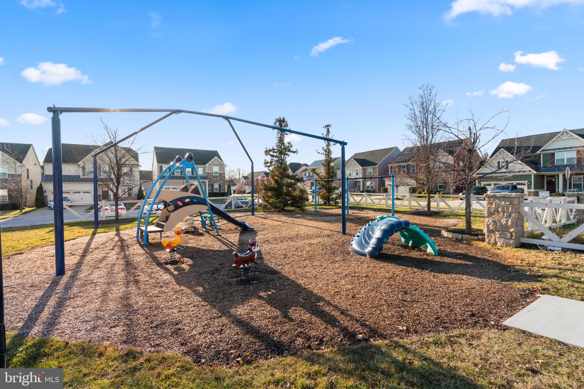 CREEKSIDE VILLAGE AT TANYARD SPRINGS - Residential