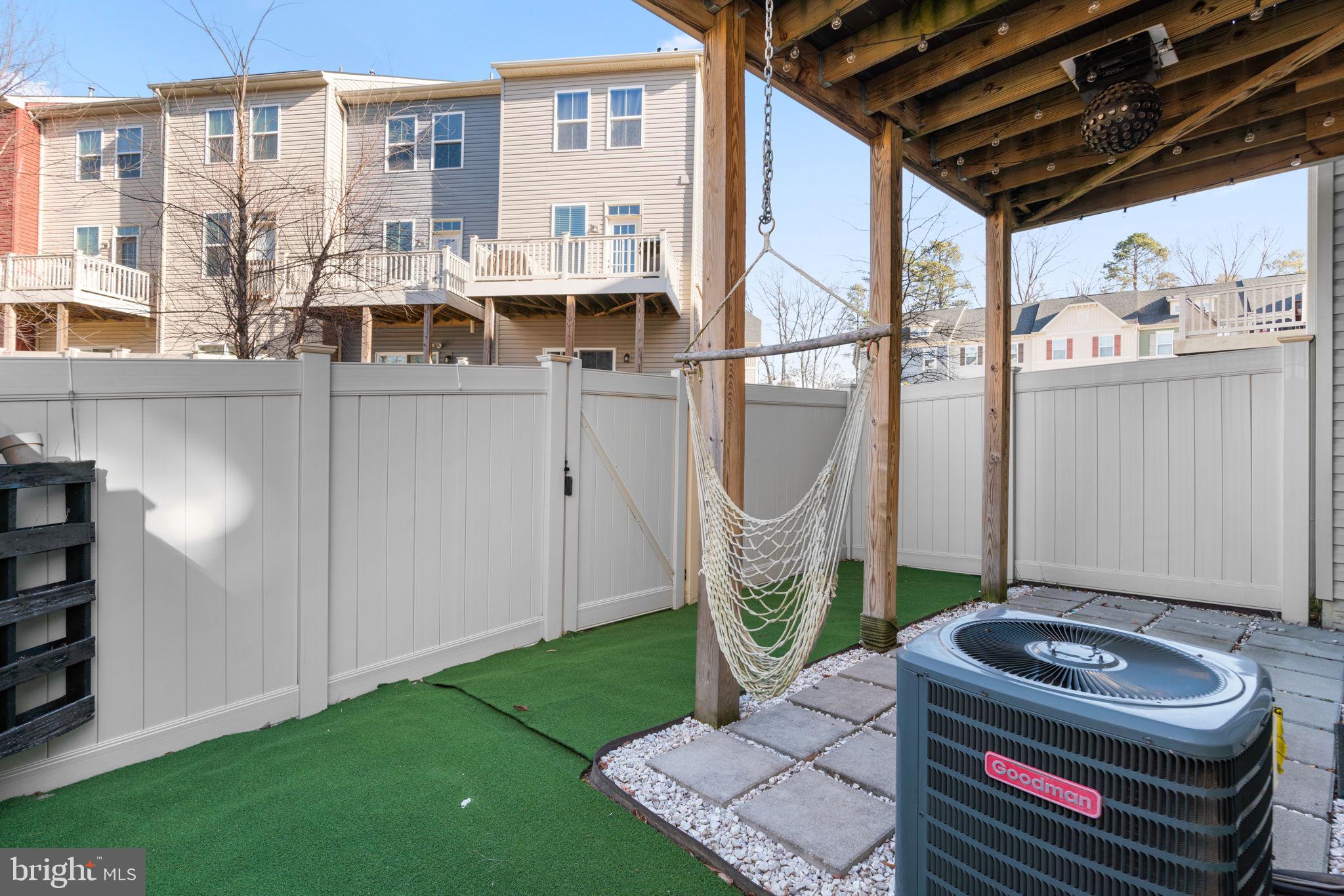 CREEKSIDE VILLAGE AT TANYARD SPRINGS - Residential