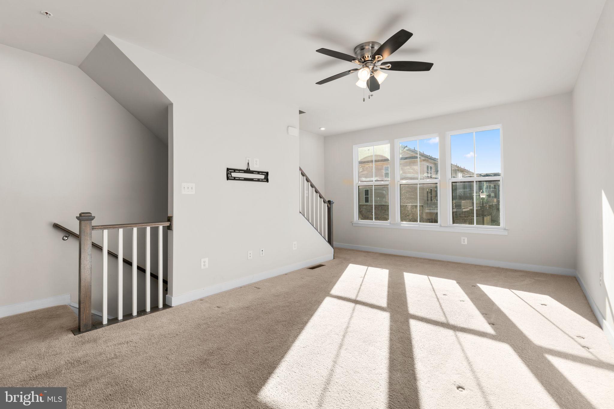 CREEKSIDE VILLAGE AT TANYARD SPRINGS - Residential