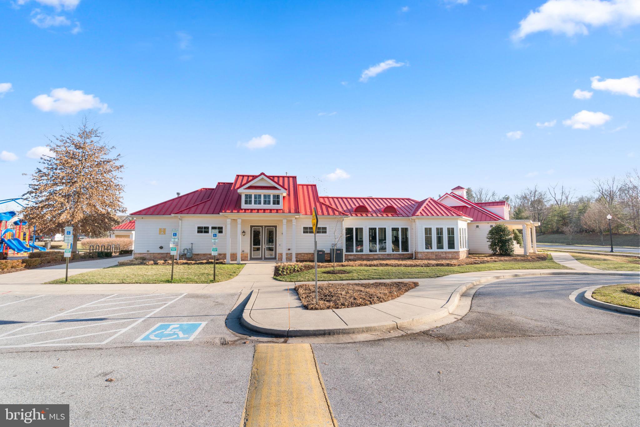 CREEKSIDE VILLAGE AT TANYARD SPRINGS - Residential