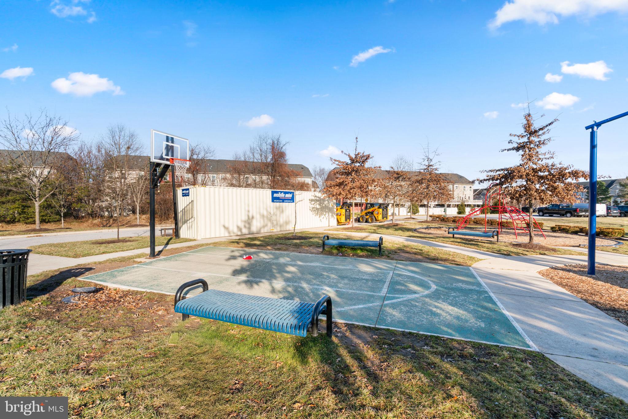 CREEKSIDE VILLAGE AT TANYARD SPRINGS - Residential