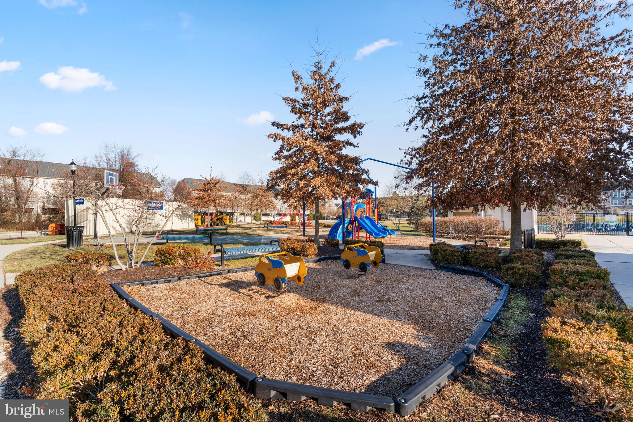 CREEKSIDE VILLAGE AT TANYARD SPRINGS - Residential