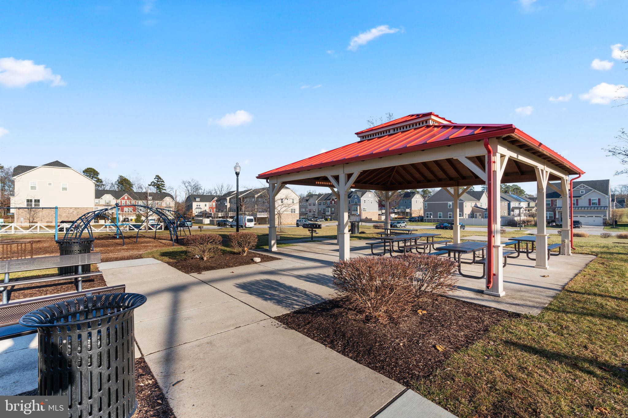 CREEKSIDE VILLAGE AT TANYARD SPRINGS - Residential