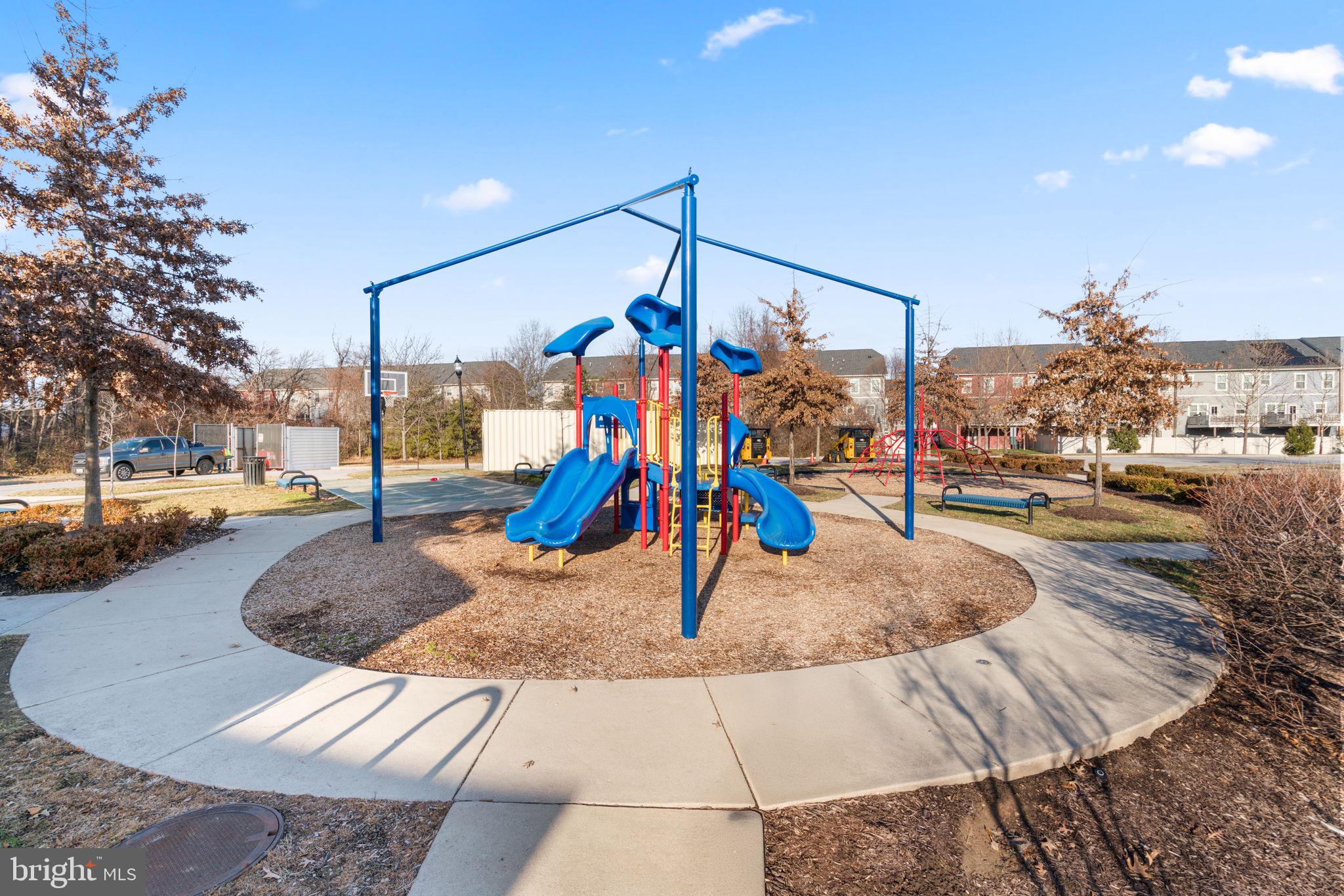 CREEKSIDE VILLAGE AT TANYARD SPRINGS - Residential