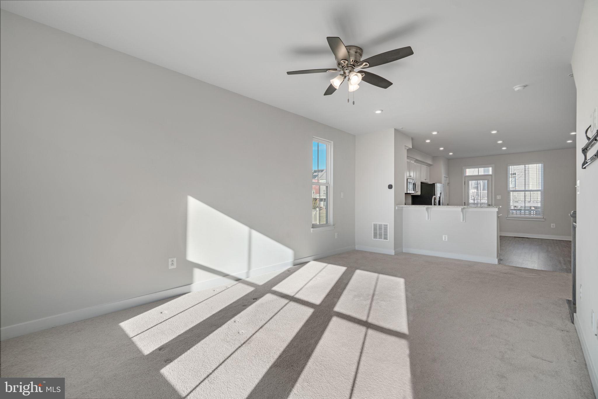 CREEKSIDE VILLAGE AT TANYARD SPRINGS - Residential