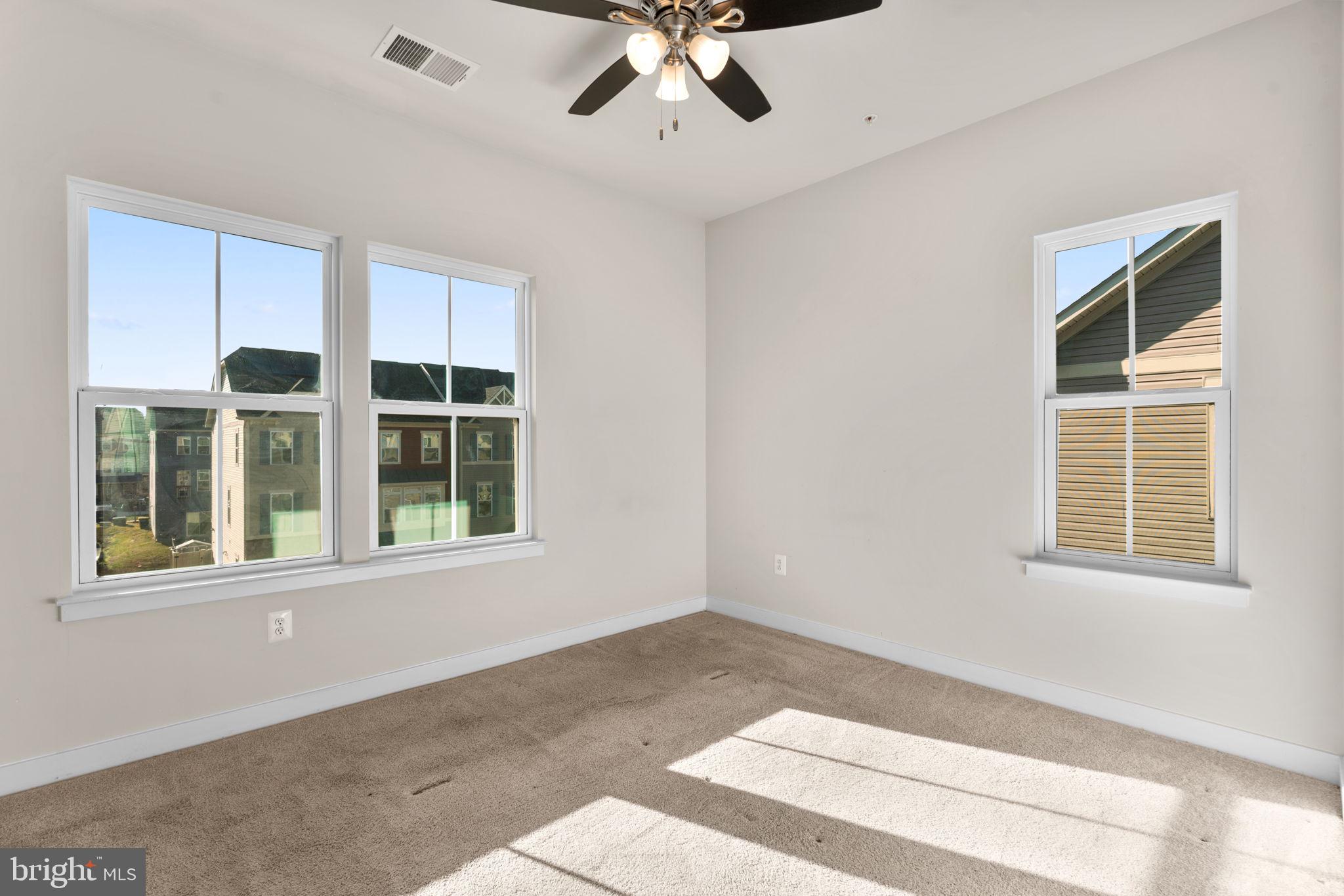 CREEKSIDE VILLAGE AT TANYARD SPRINGS - Residential