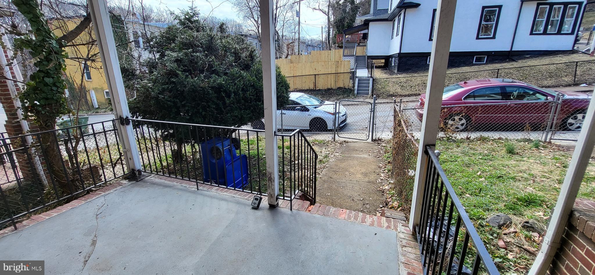 PARK CIRCLE - Residential