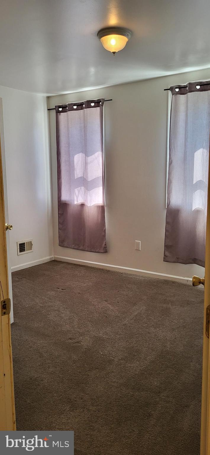 PARK CIRCLE - Residential