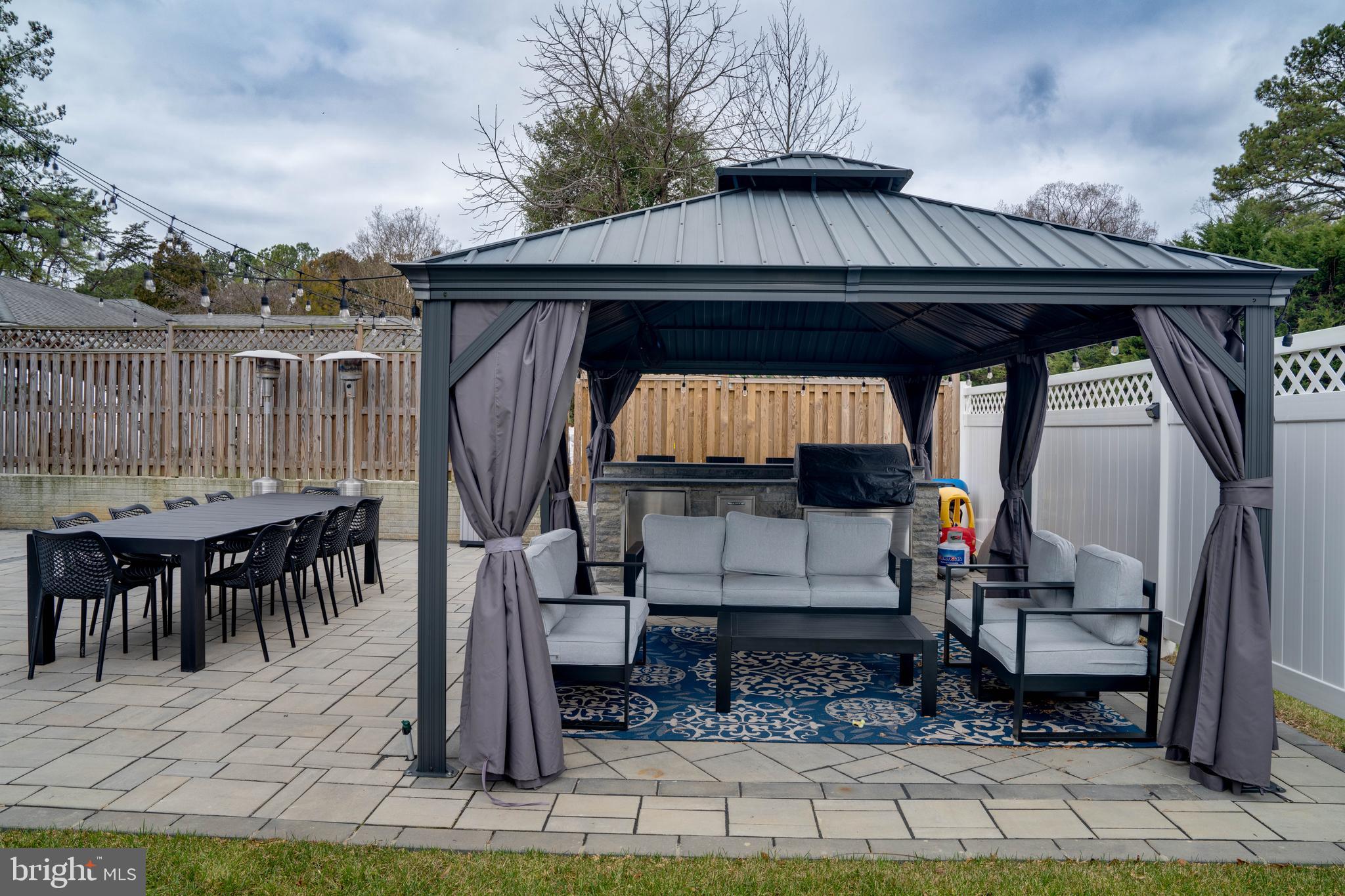 COLESVILLE OUTSIDE - Residential Lease