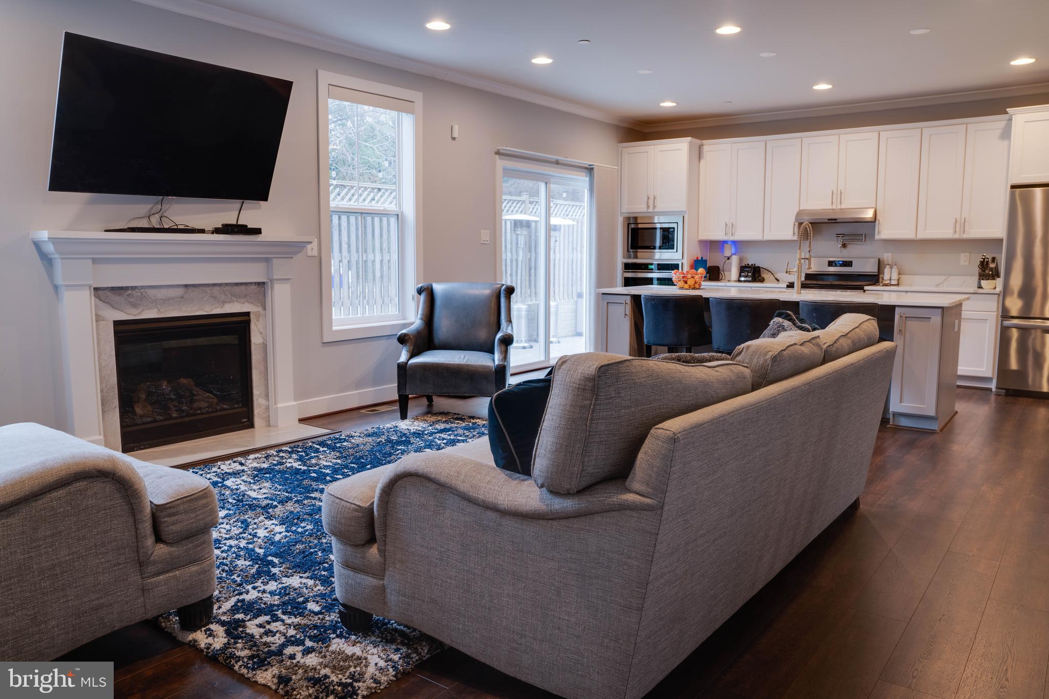 COLESVILLE OUTSIDE - Residential Lease