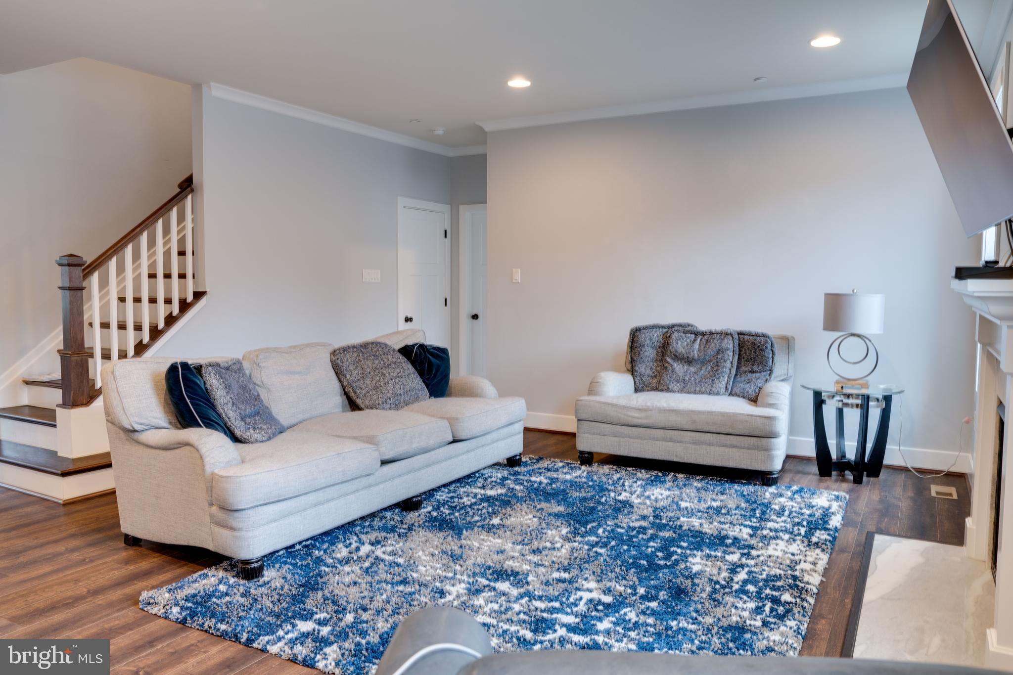 COLESVILLE OUTSIDE - Residential Lease