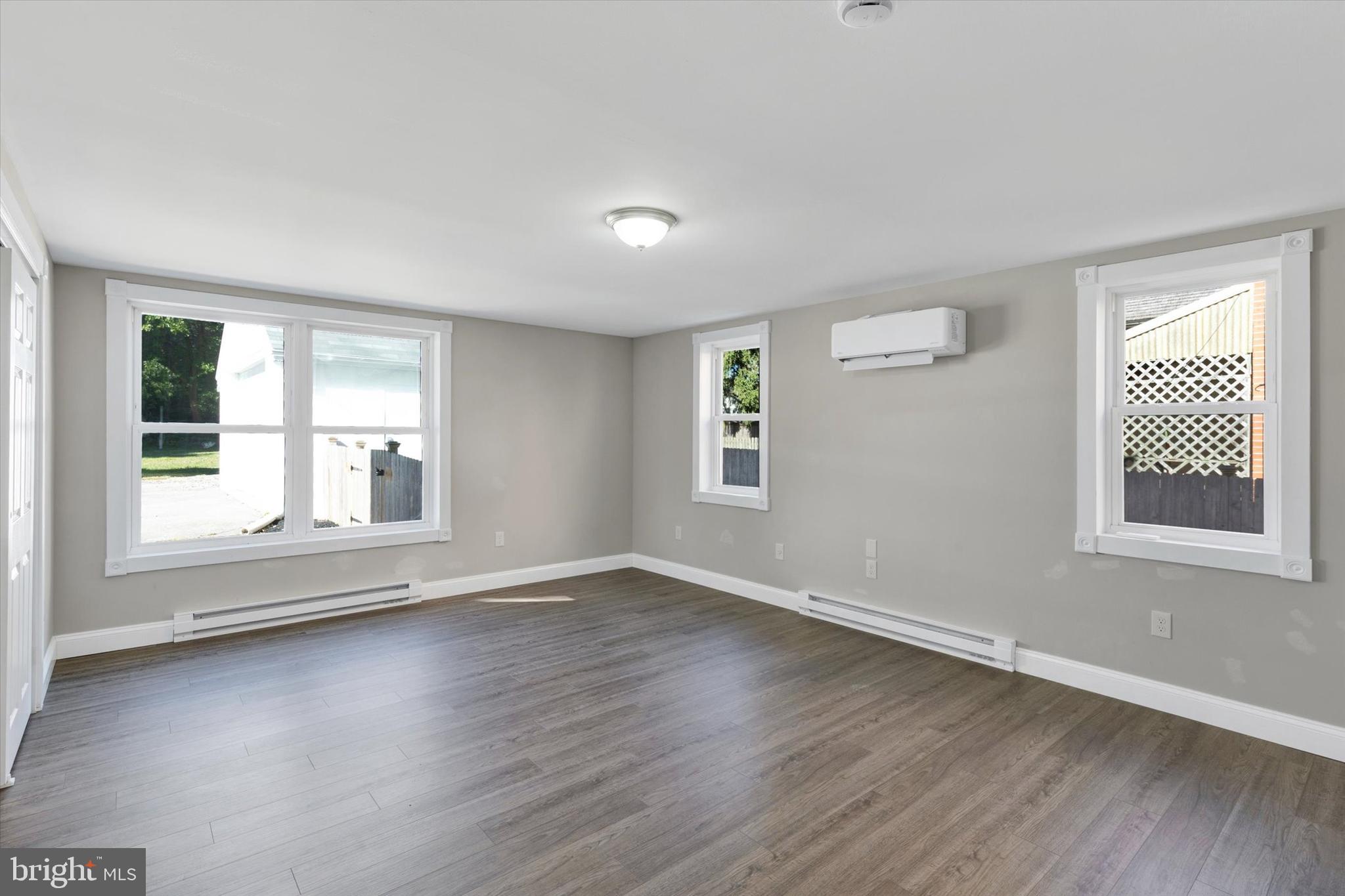 STRASBURG HISTORIC DIST - Residential