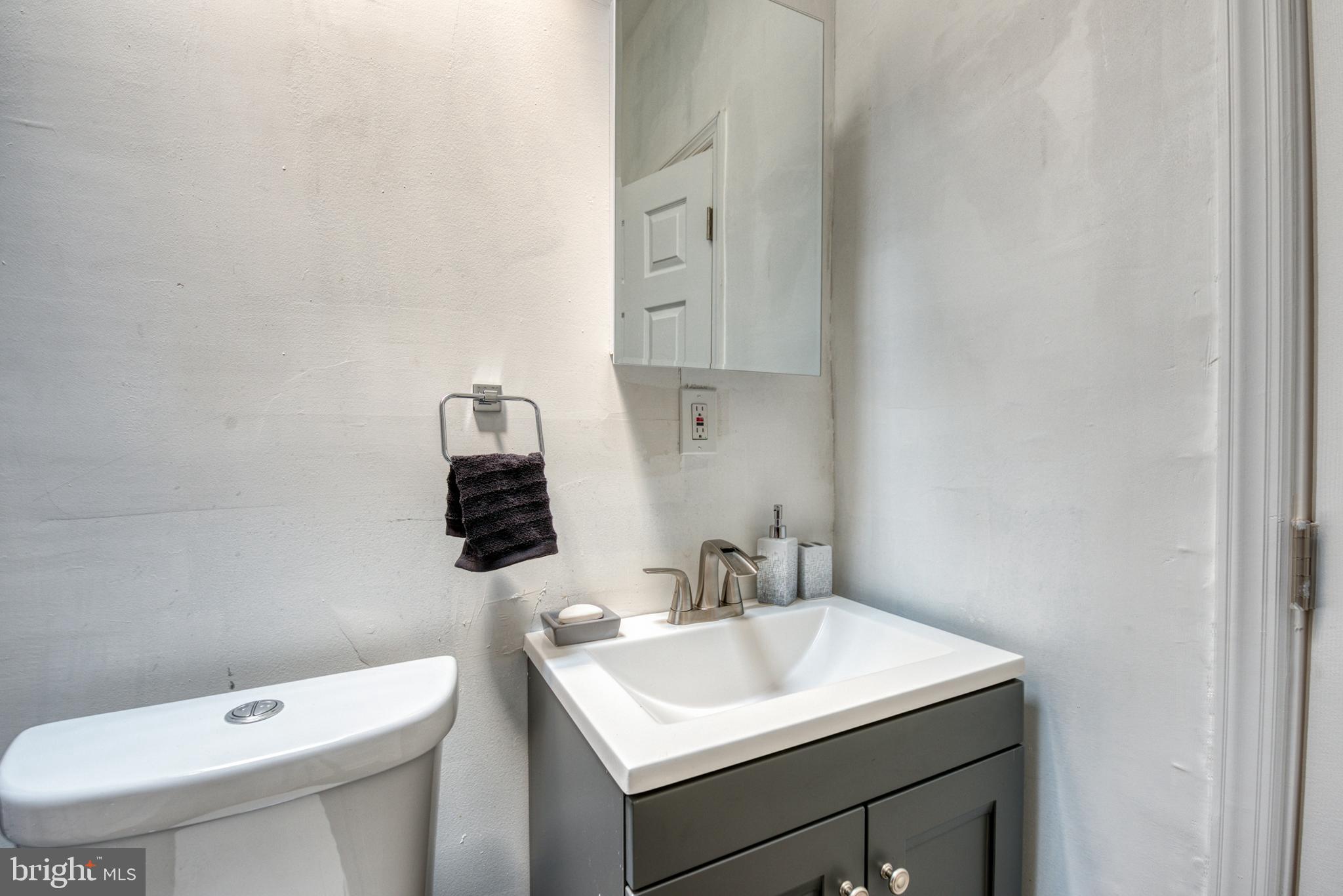 WEST OAK LANE - Residential