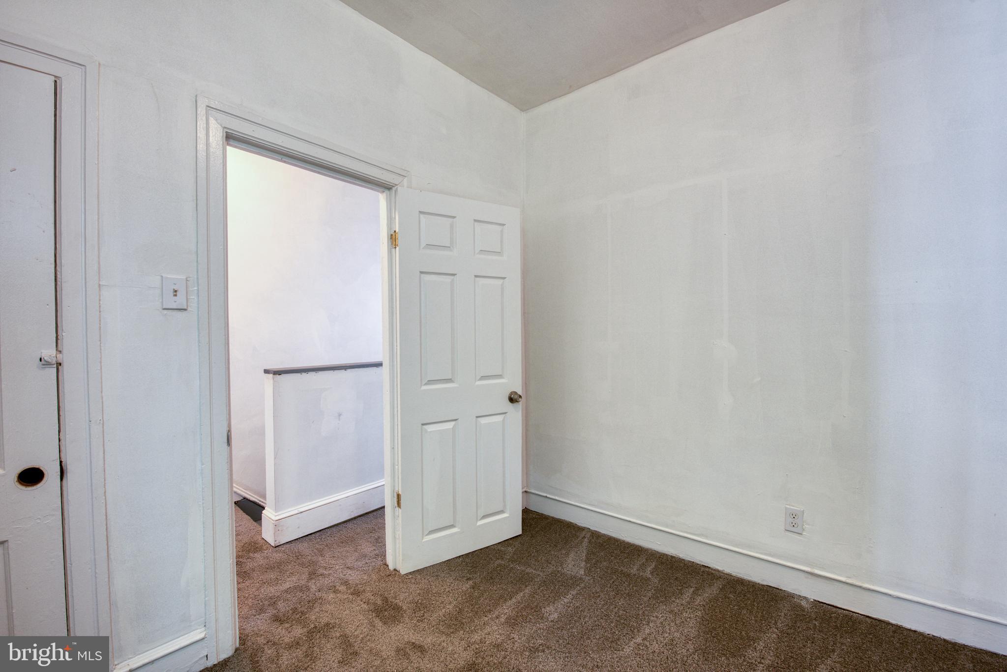 WEST OAK LANE - Residential
