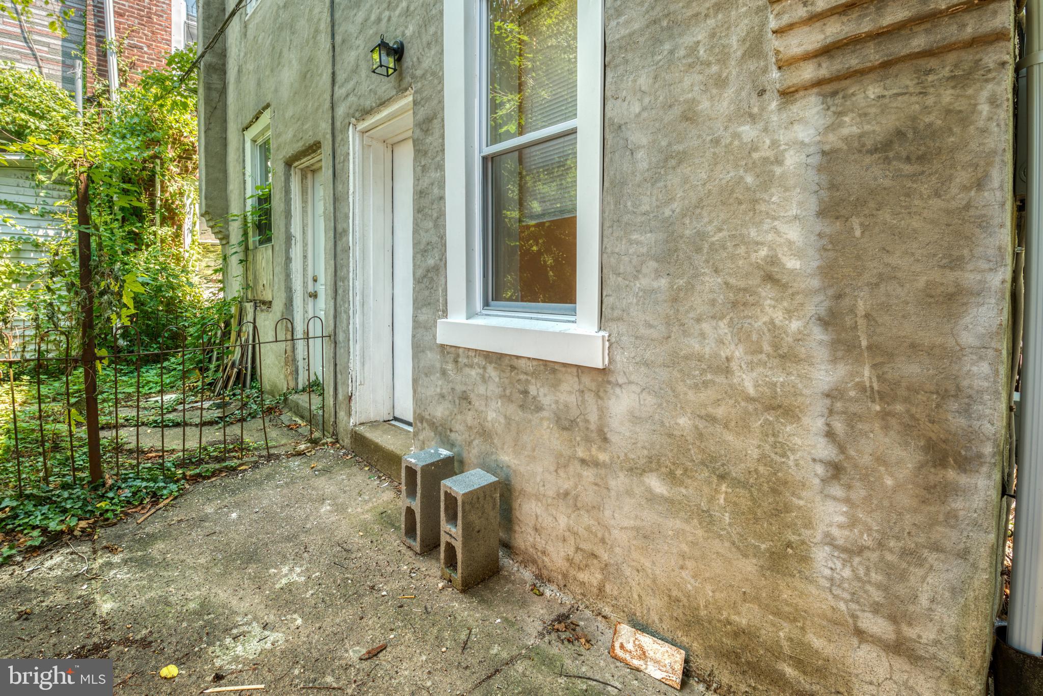 WEST OAK LANE - Residential
