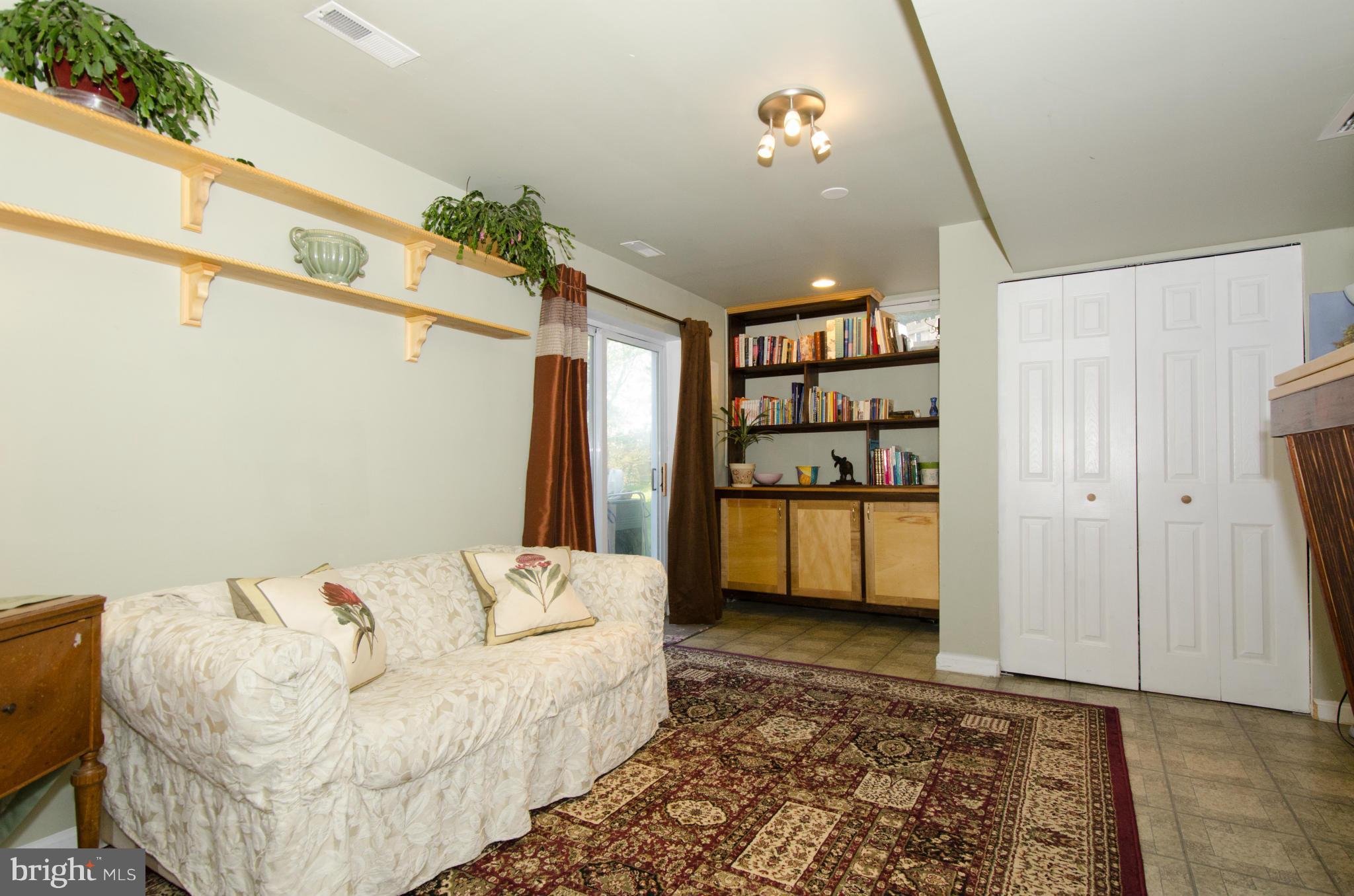 GLENDALE - Residential