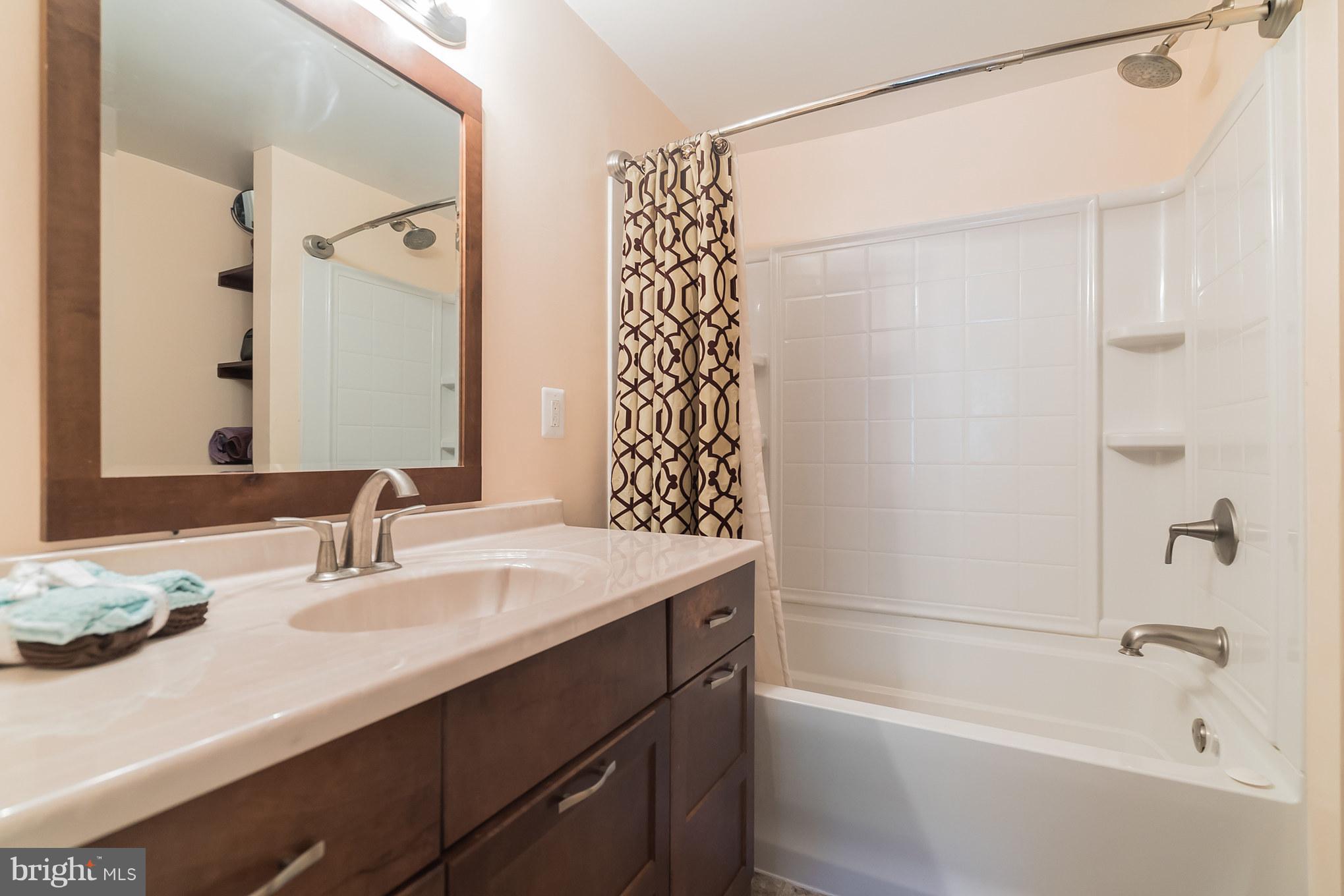 BURKE CENTRE - Residential