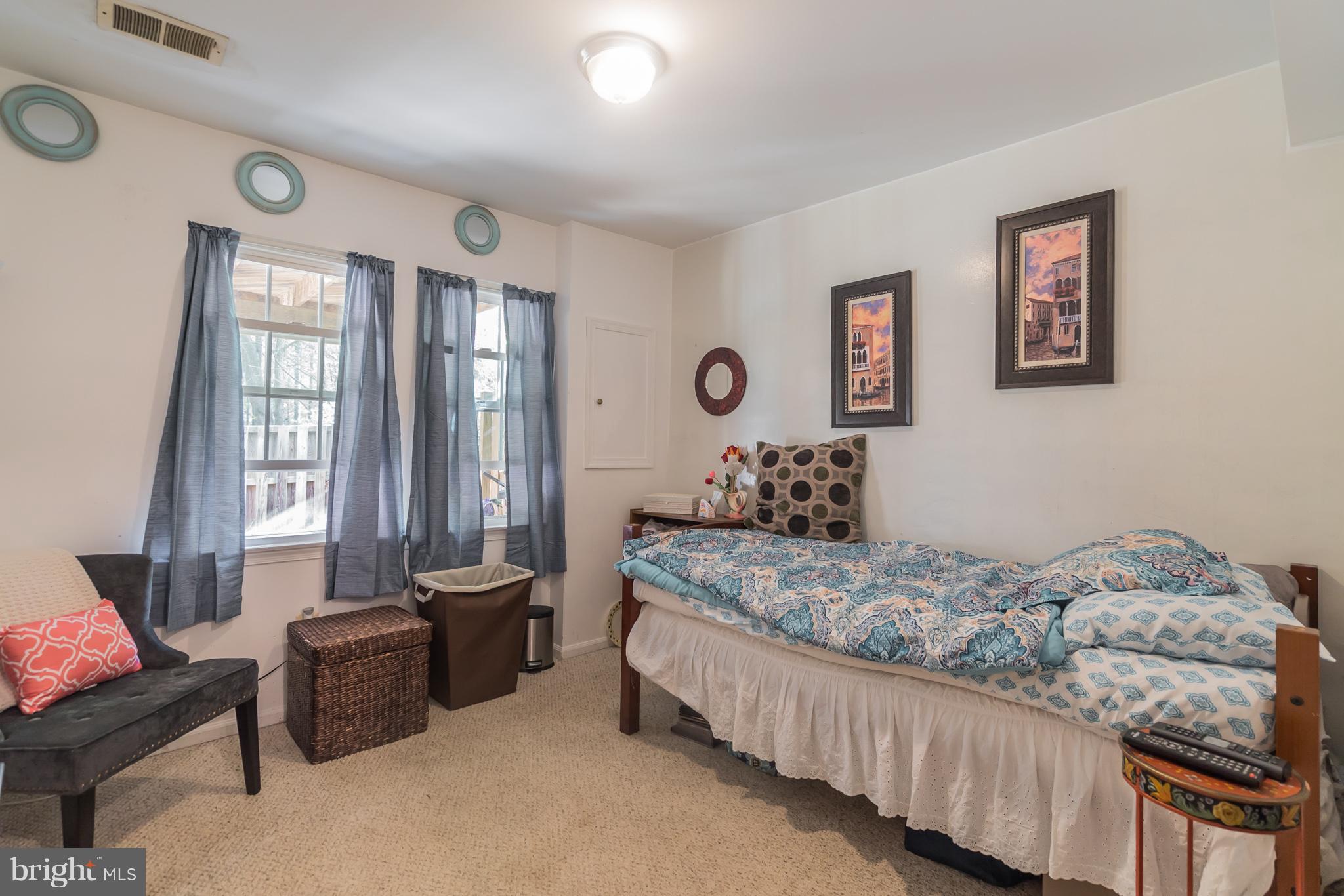 BURKE CENTRE - Residential