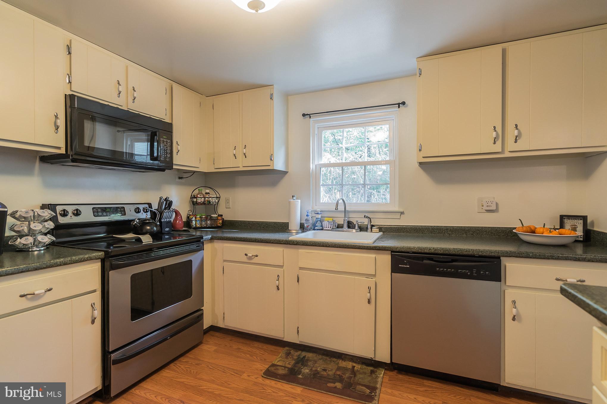 BURKE CENTRE - Residential