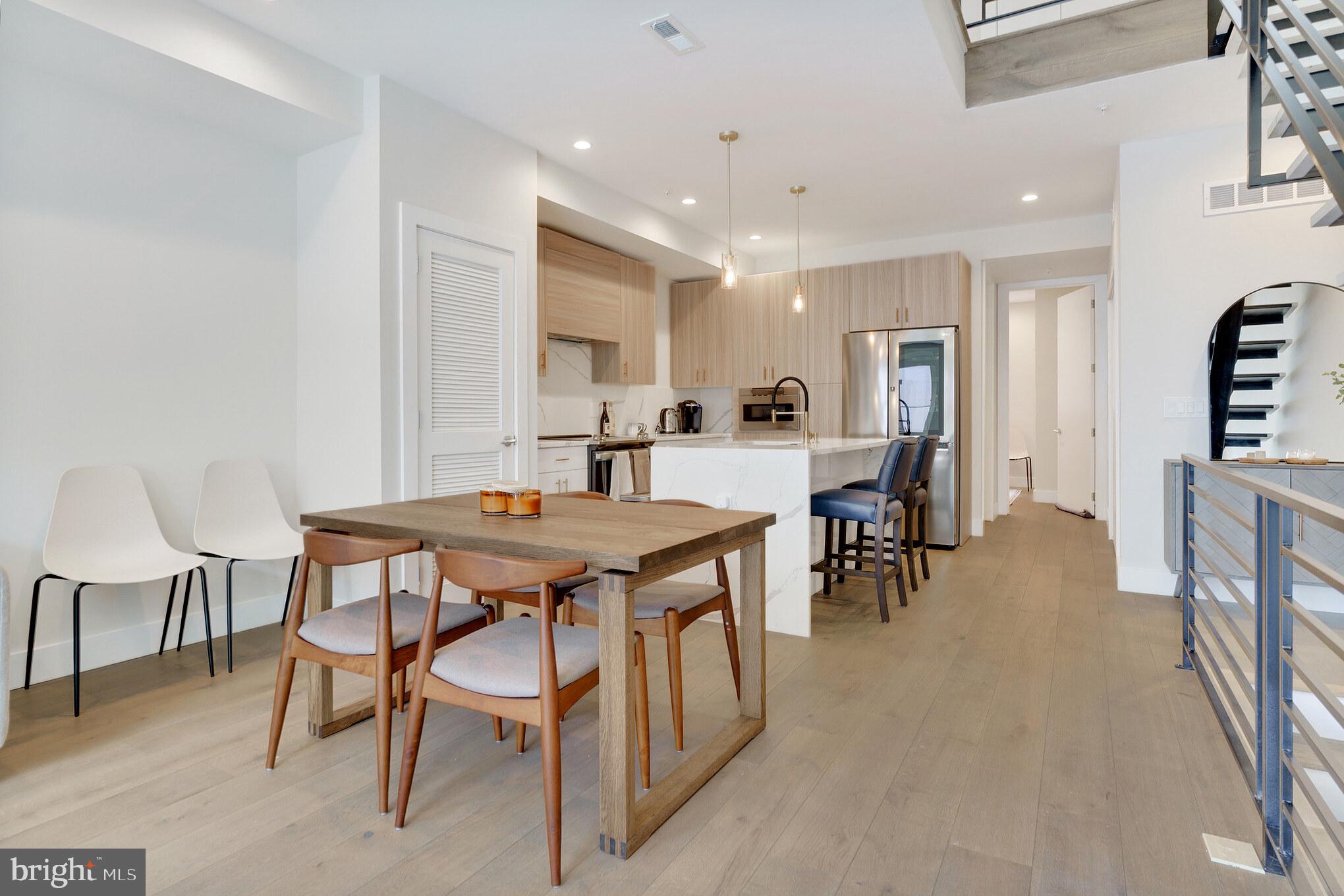 FRANCISVILLE - Residential Lease