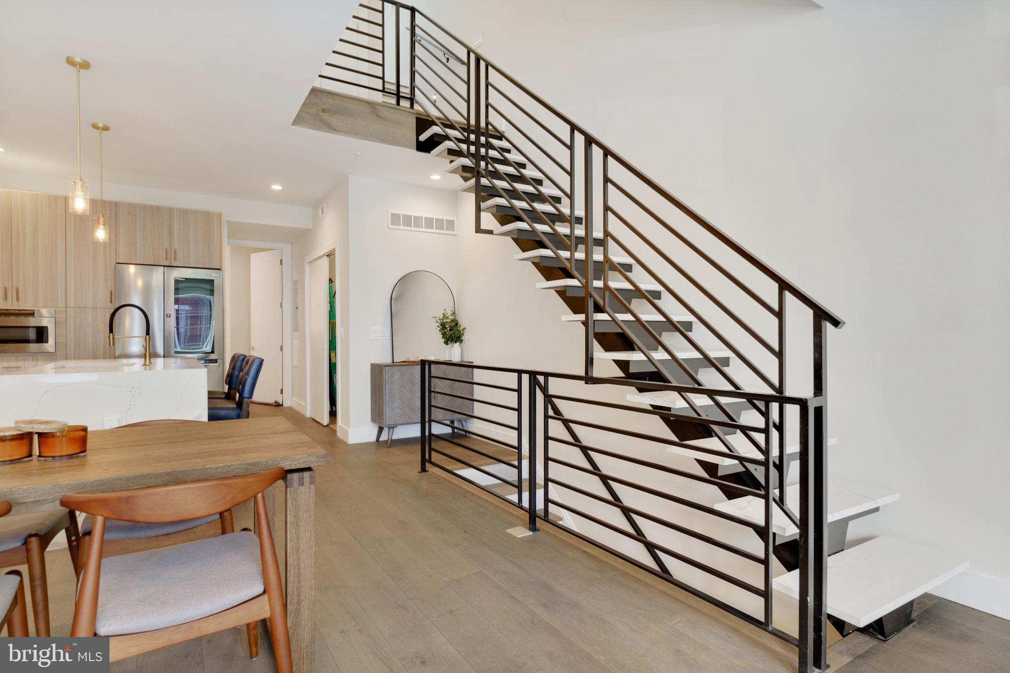 FRANCISVILLE - Residential Lease