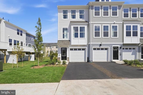 Photo of 10794 Pennywell Garden Road, MANASSAS, VA 20112 (MLS # VAPW2130588)