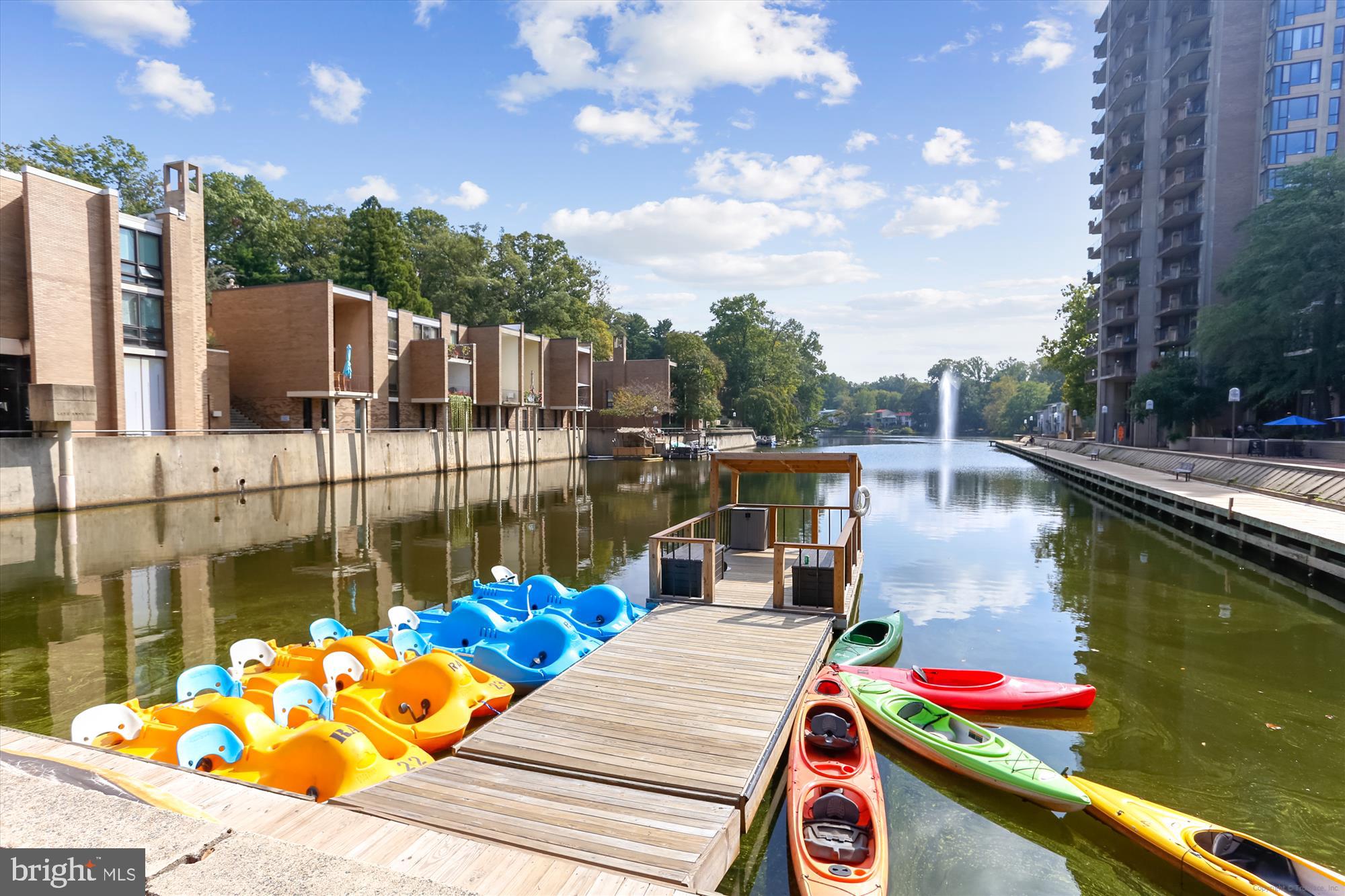 RESTON - Residential