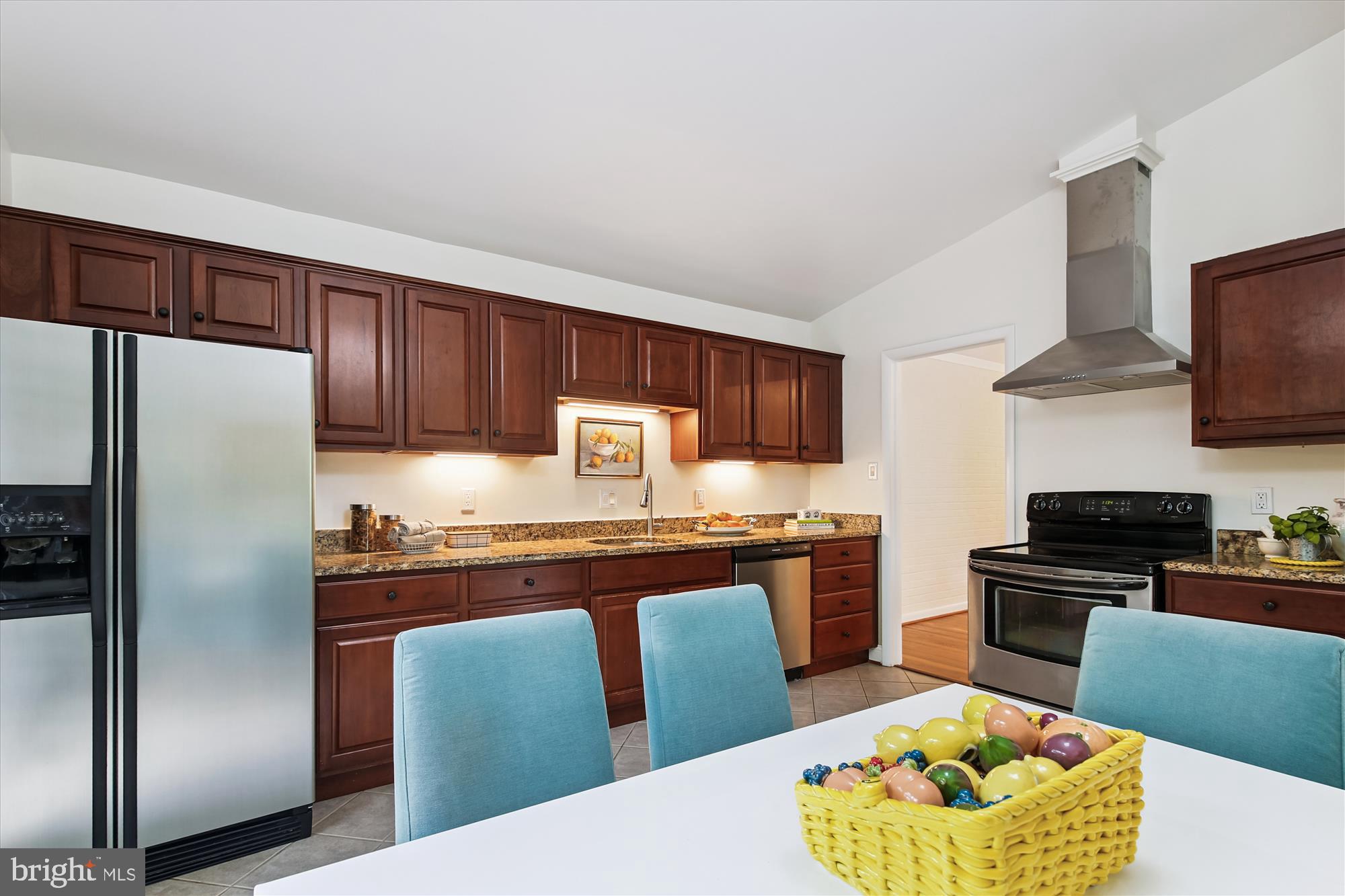 RESTON - Residential