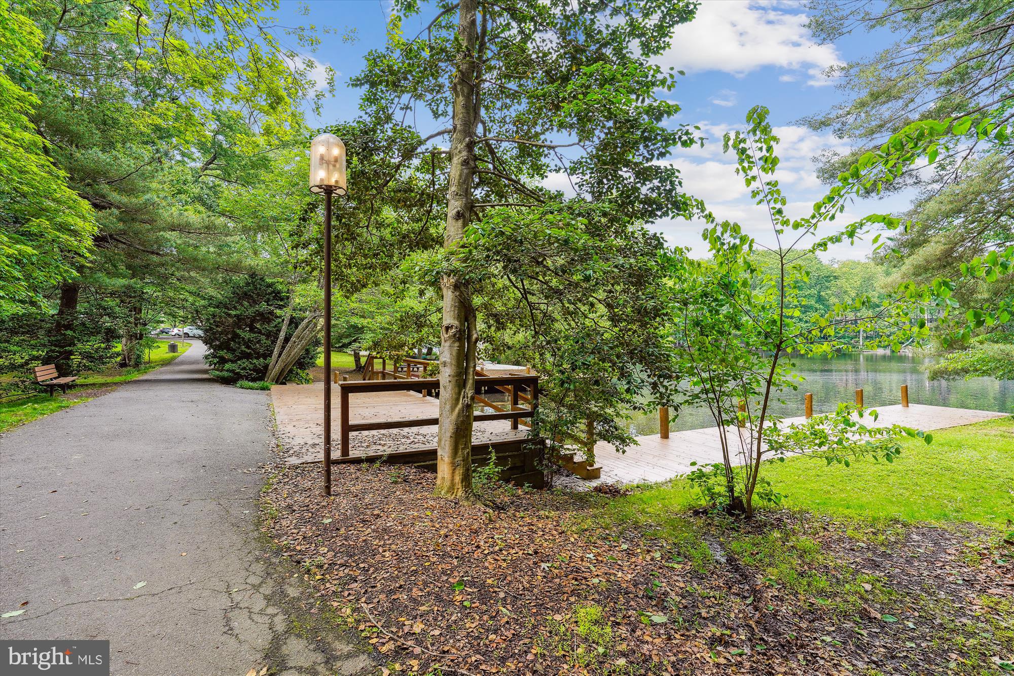 RESTON - Residential