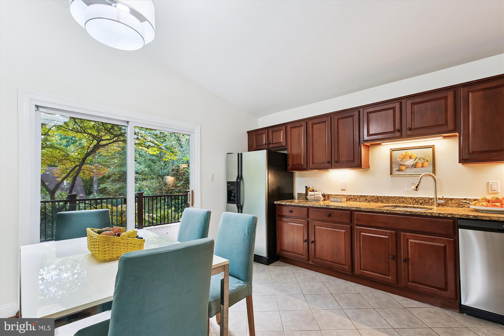 RESTON - Residential