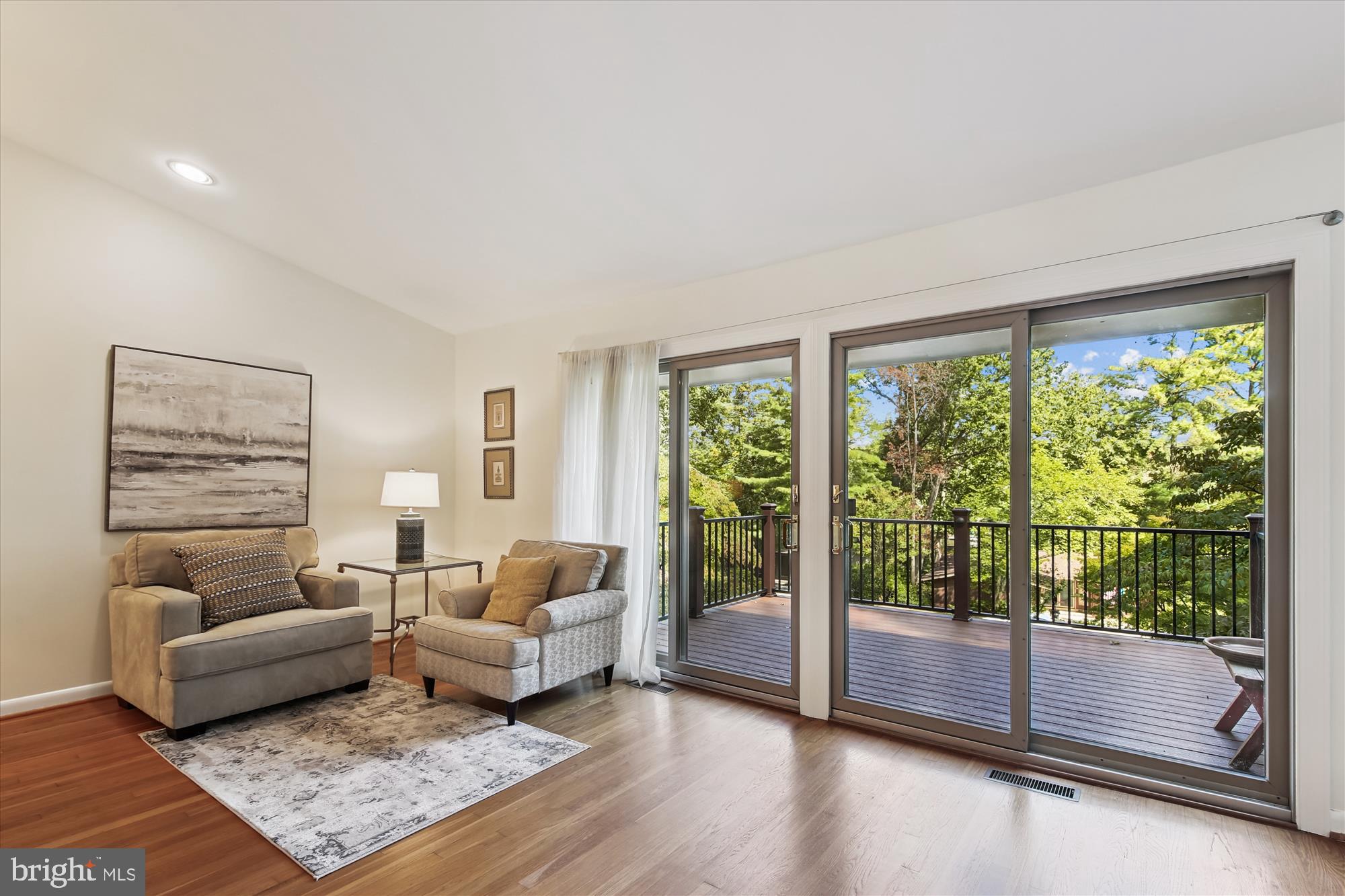 RESTON - Residential