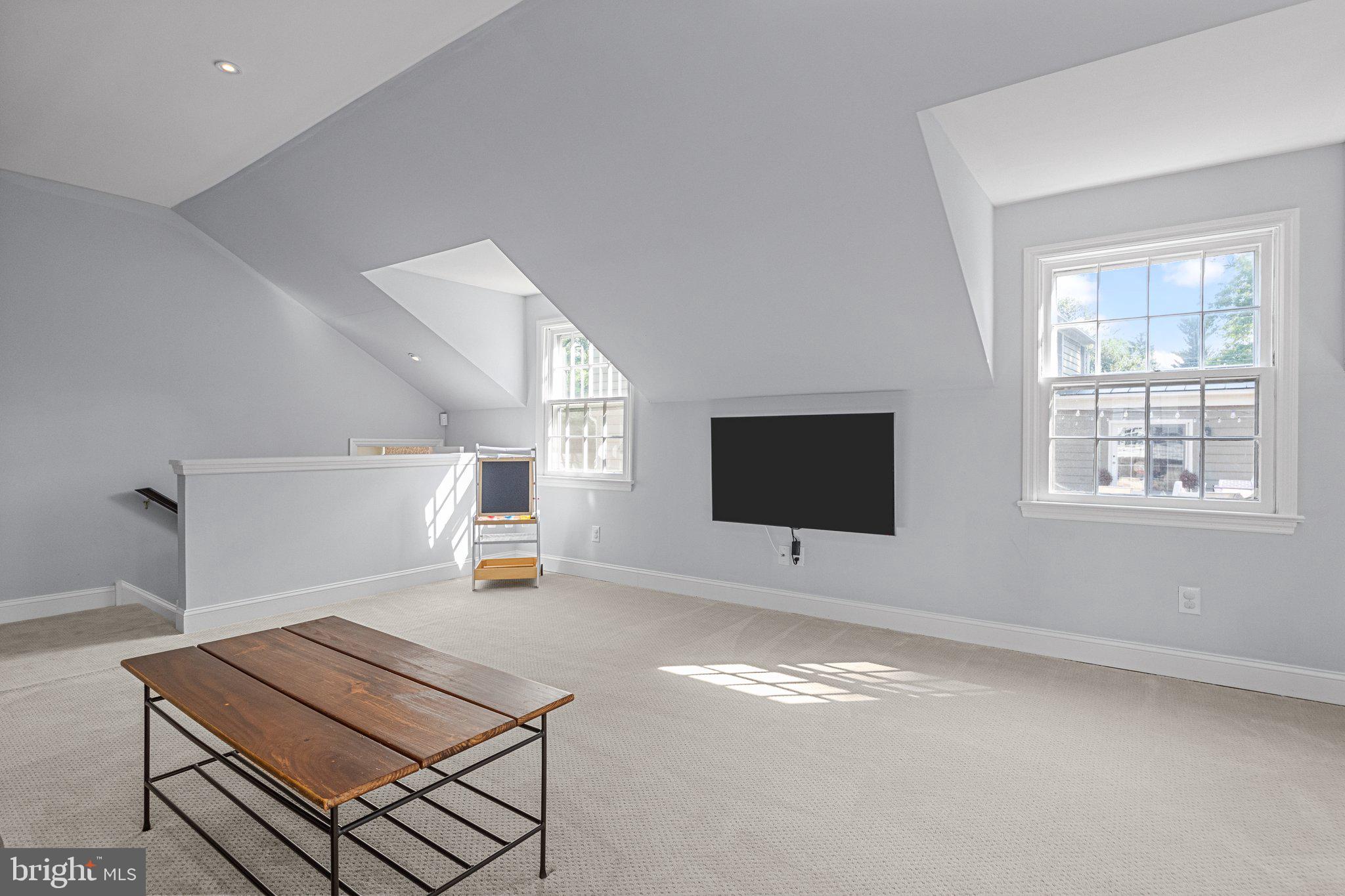 WYNNEWOOD - Residential