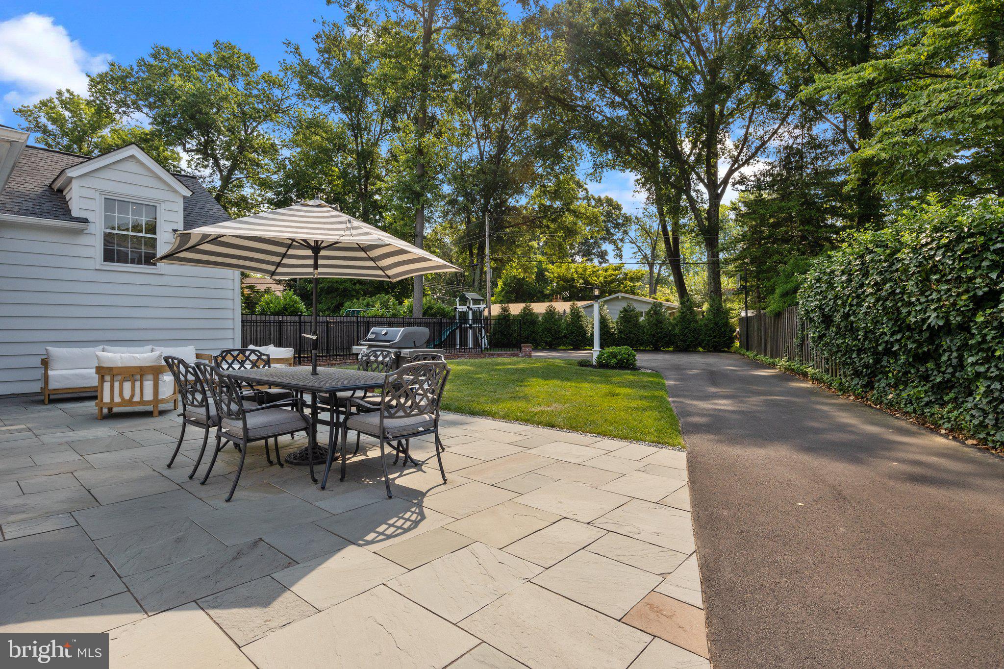 WYNNEWOOD - Residential