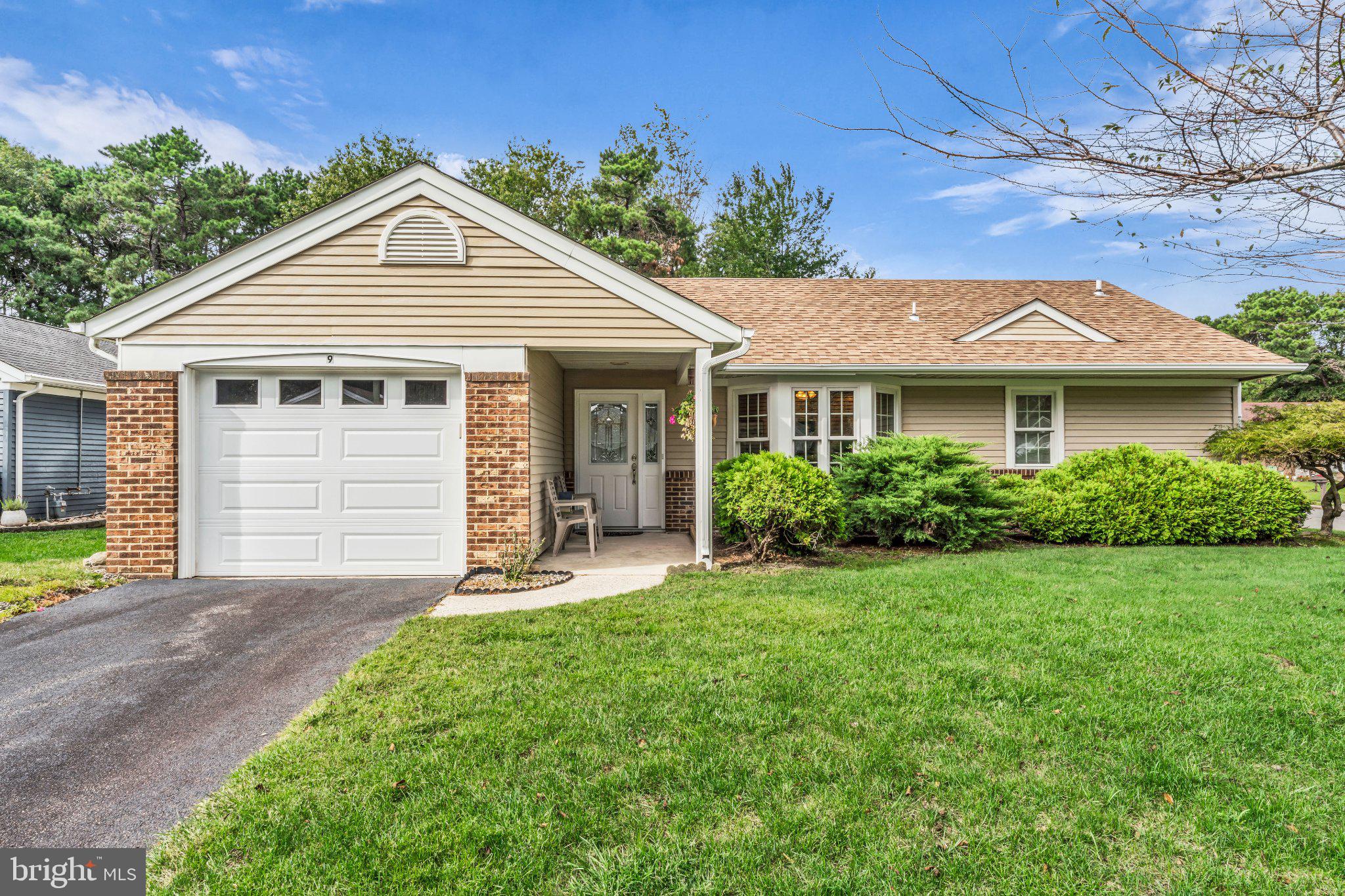 9 BROOKDALE COURT