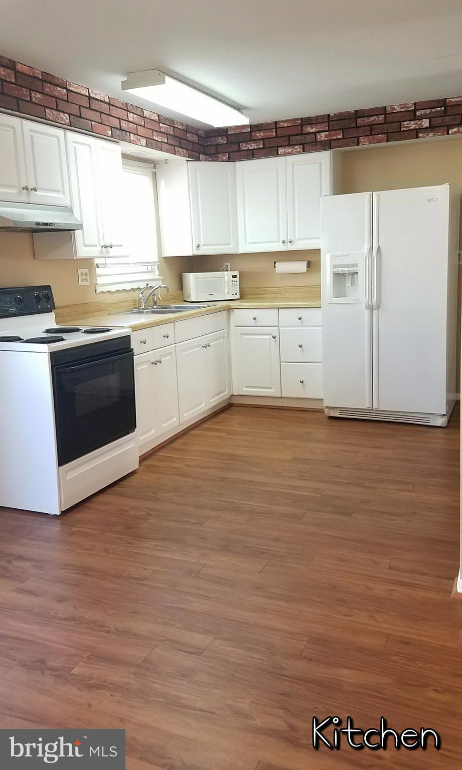 COHANSEY COURTS - Residential Lease