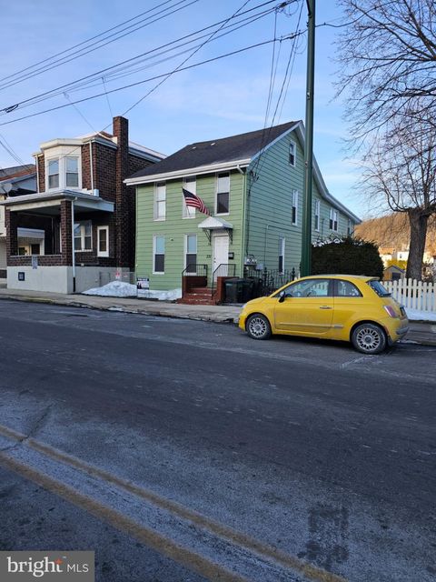 Homes For Sale - 331 S 2nd Street<br/> SAINT CLAIR, PA 17970