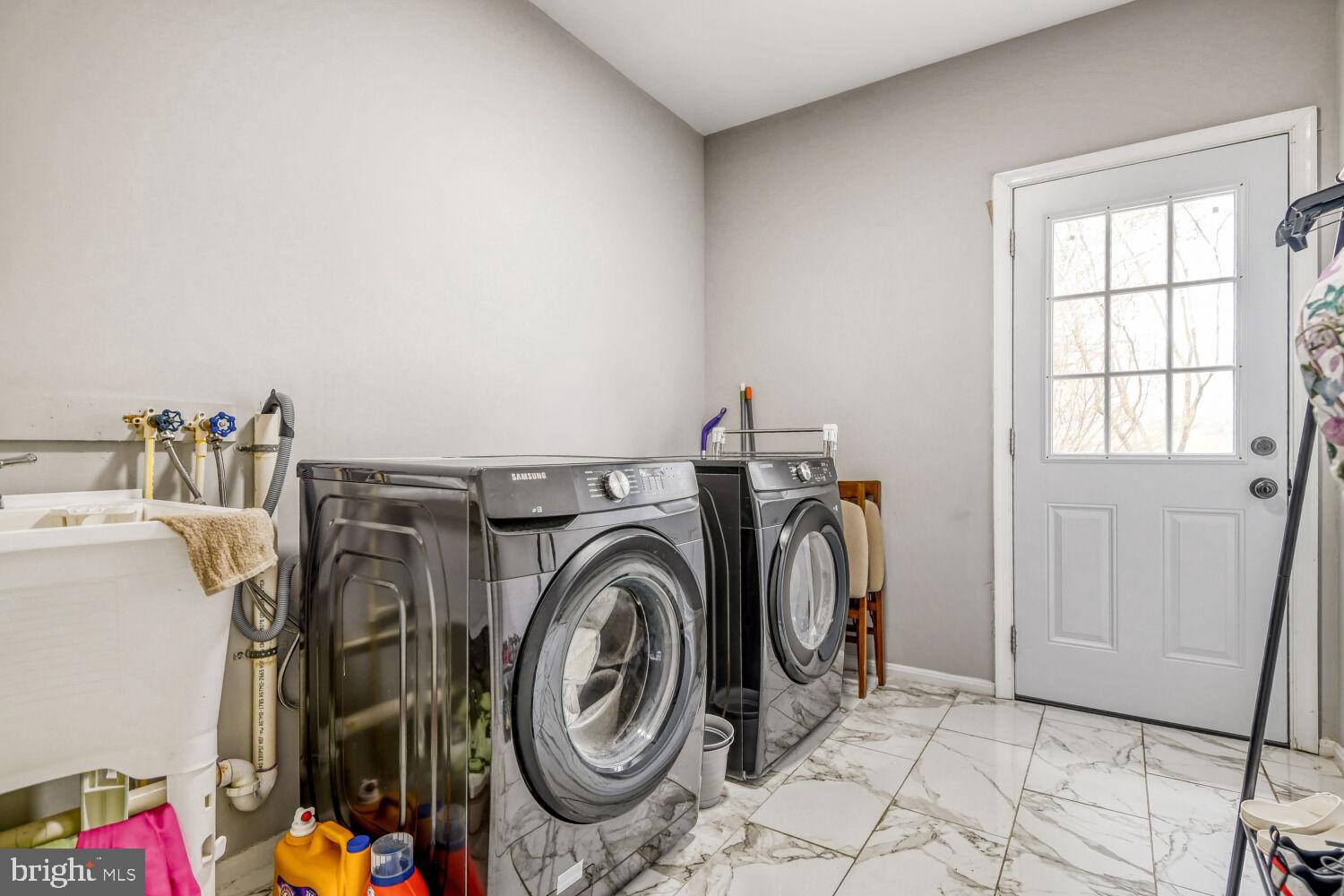 FIELDS OF HARVEST - Residential