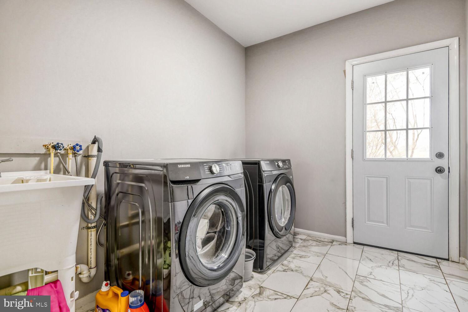 FIELDS OF HARVEST - Residential