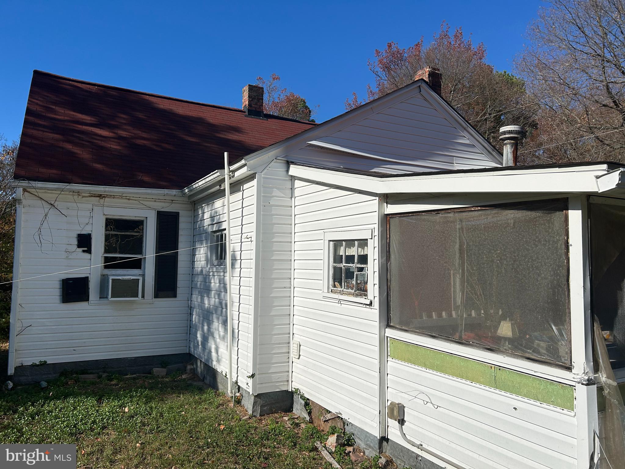 22381 COOPER LANE
