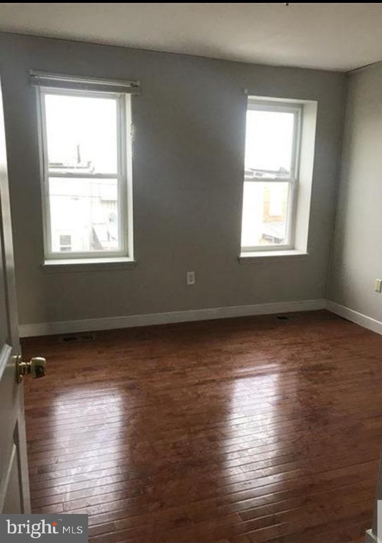 437 N MONTFORD AVENUE