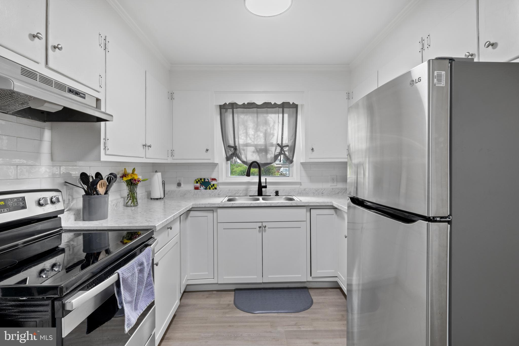 EDGEWOOD PARK - Residential