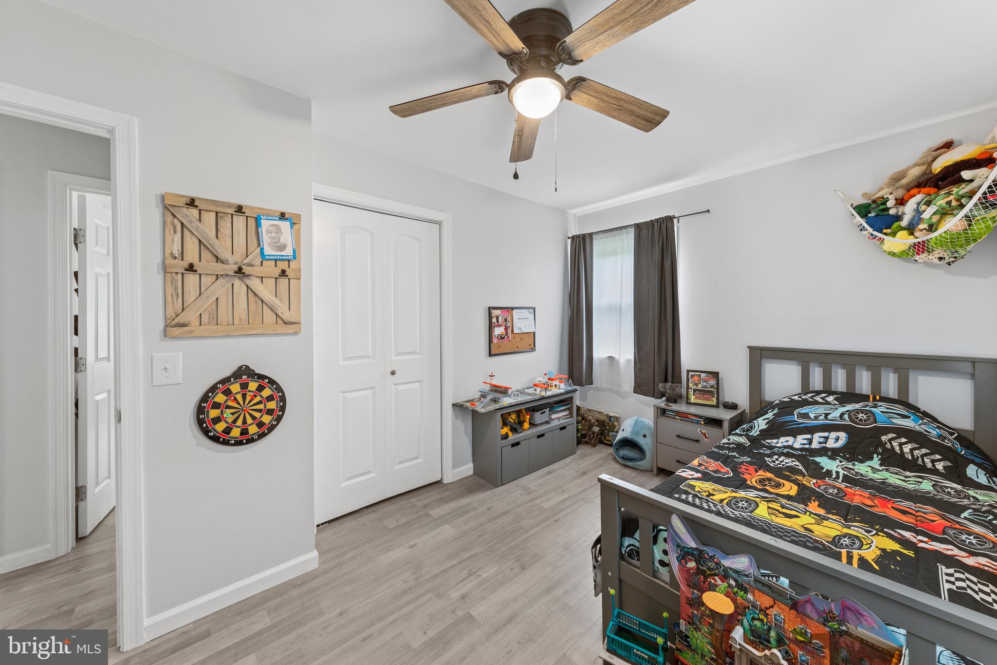 EDGEWOOD PARK - Residential