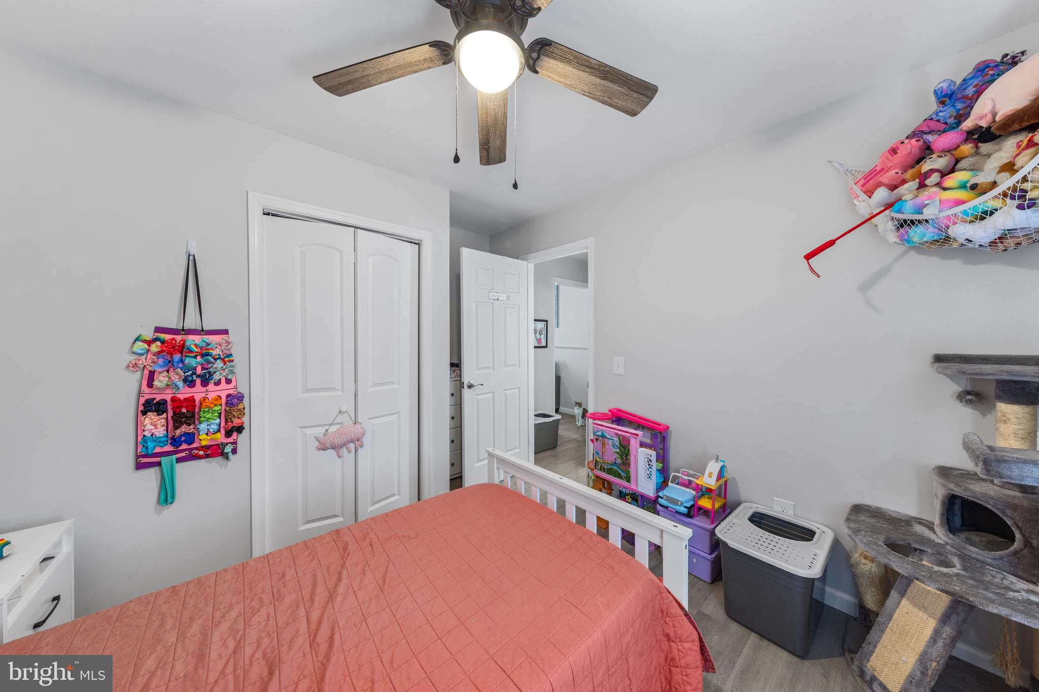 EDGEWOOD PARK - Residential