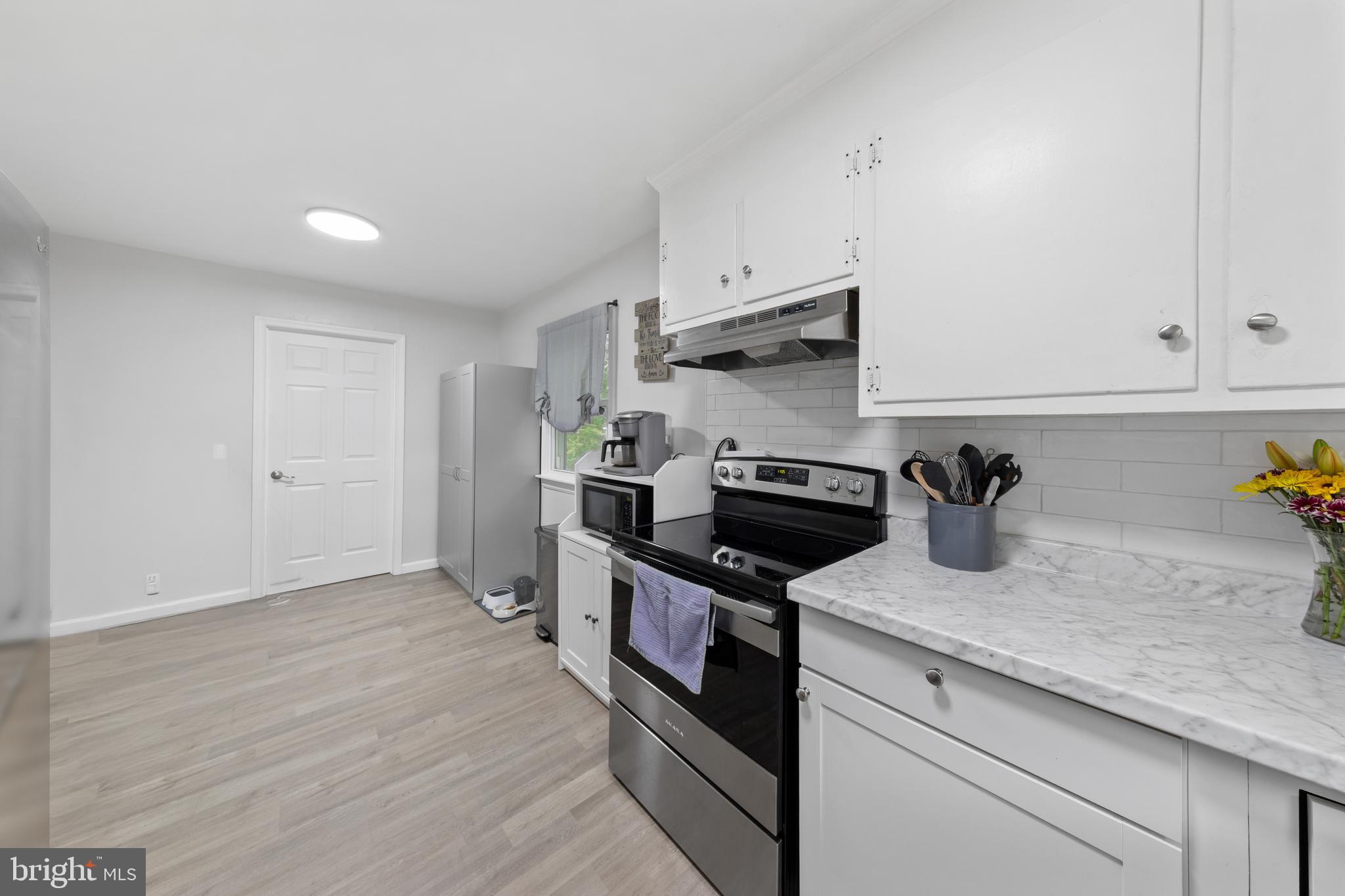 EDGEWOOD PARK - Residential