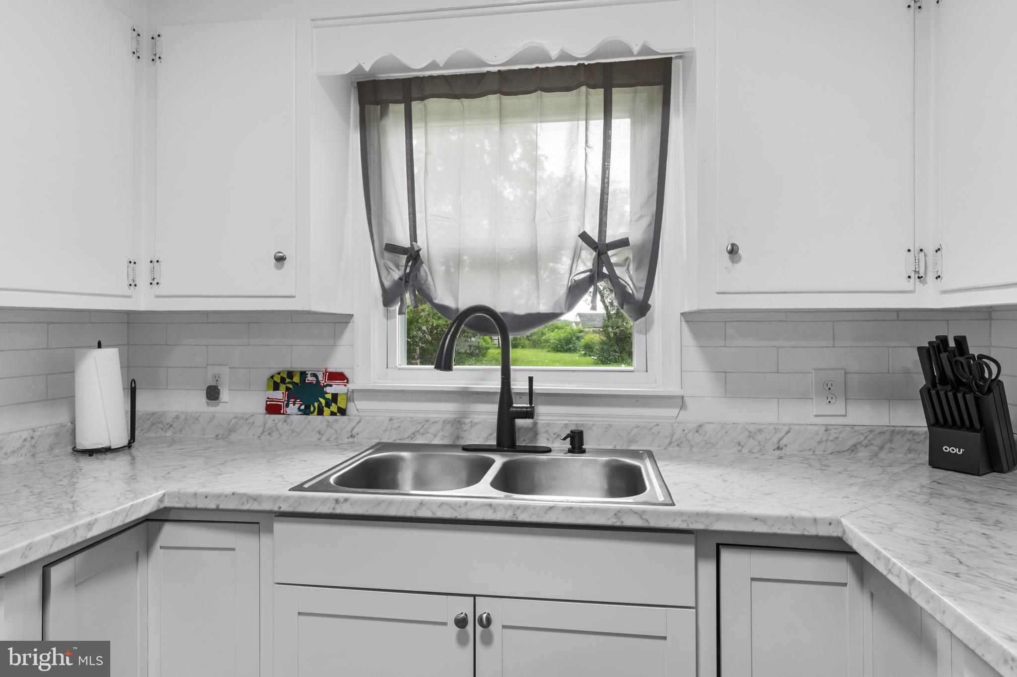 EDGEWOOD PARK - Residential